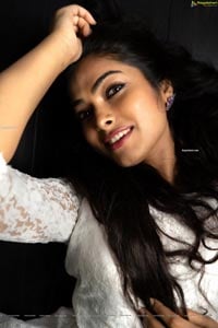 Divi Vadthya Latest Photoshoot Images