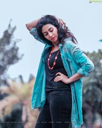 Gayatri Iyar Latest Photoshoot Images