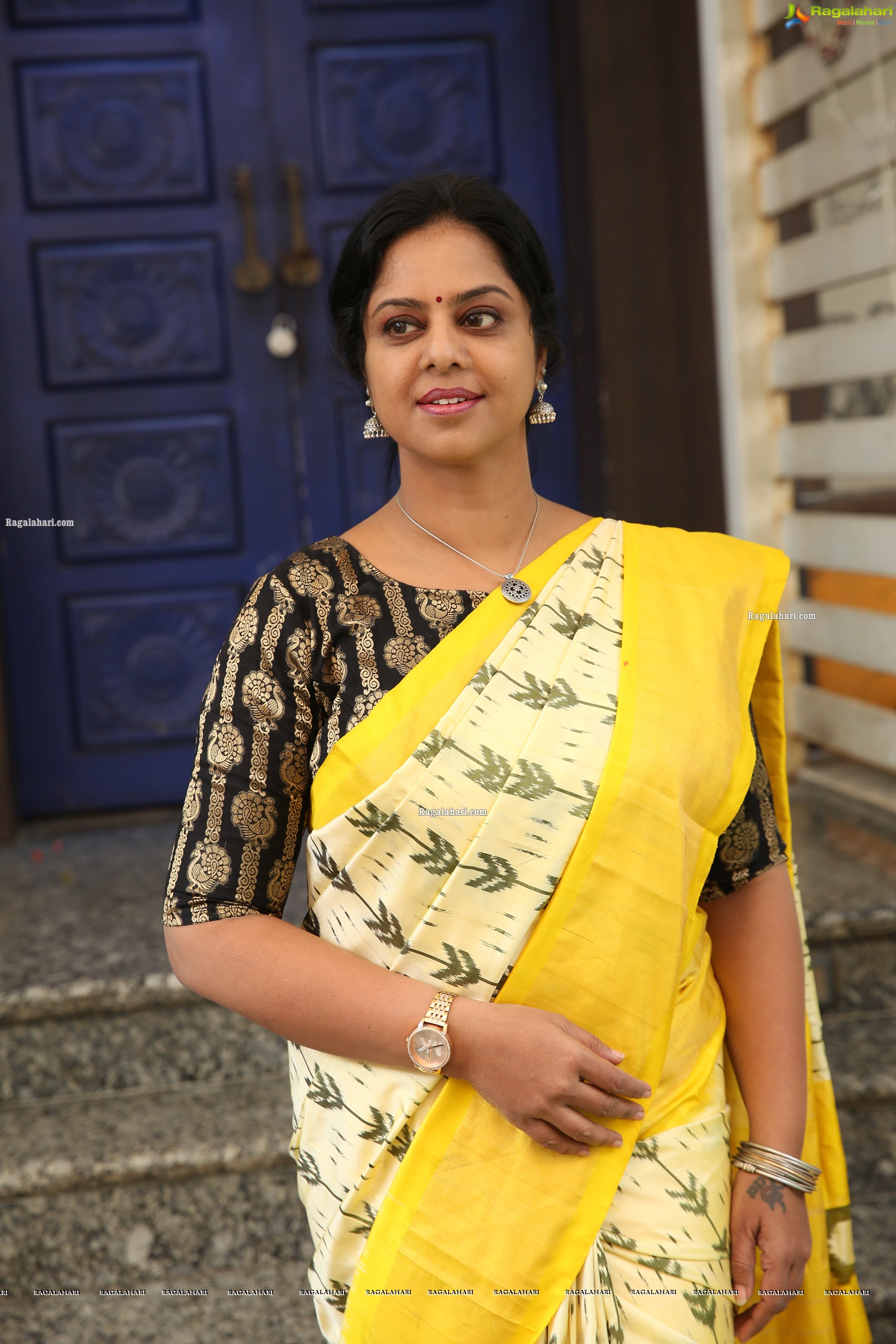 Jyothi Reddy at Narisena New Year Masti, HD Photo Gallery