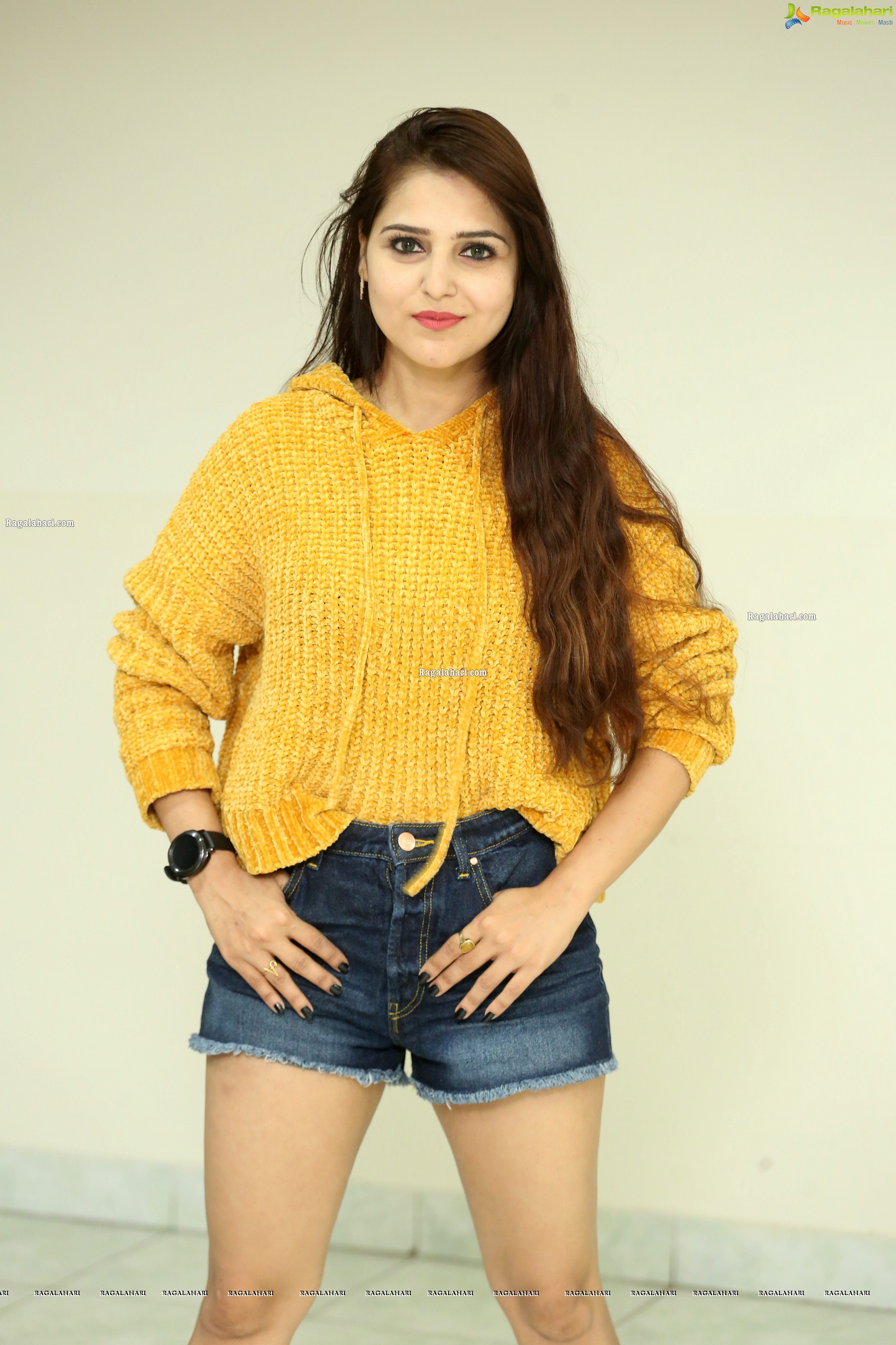 Kislay Chaudhary at Ekanthavela Movie Press Meet, HD Photo Gallery