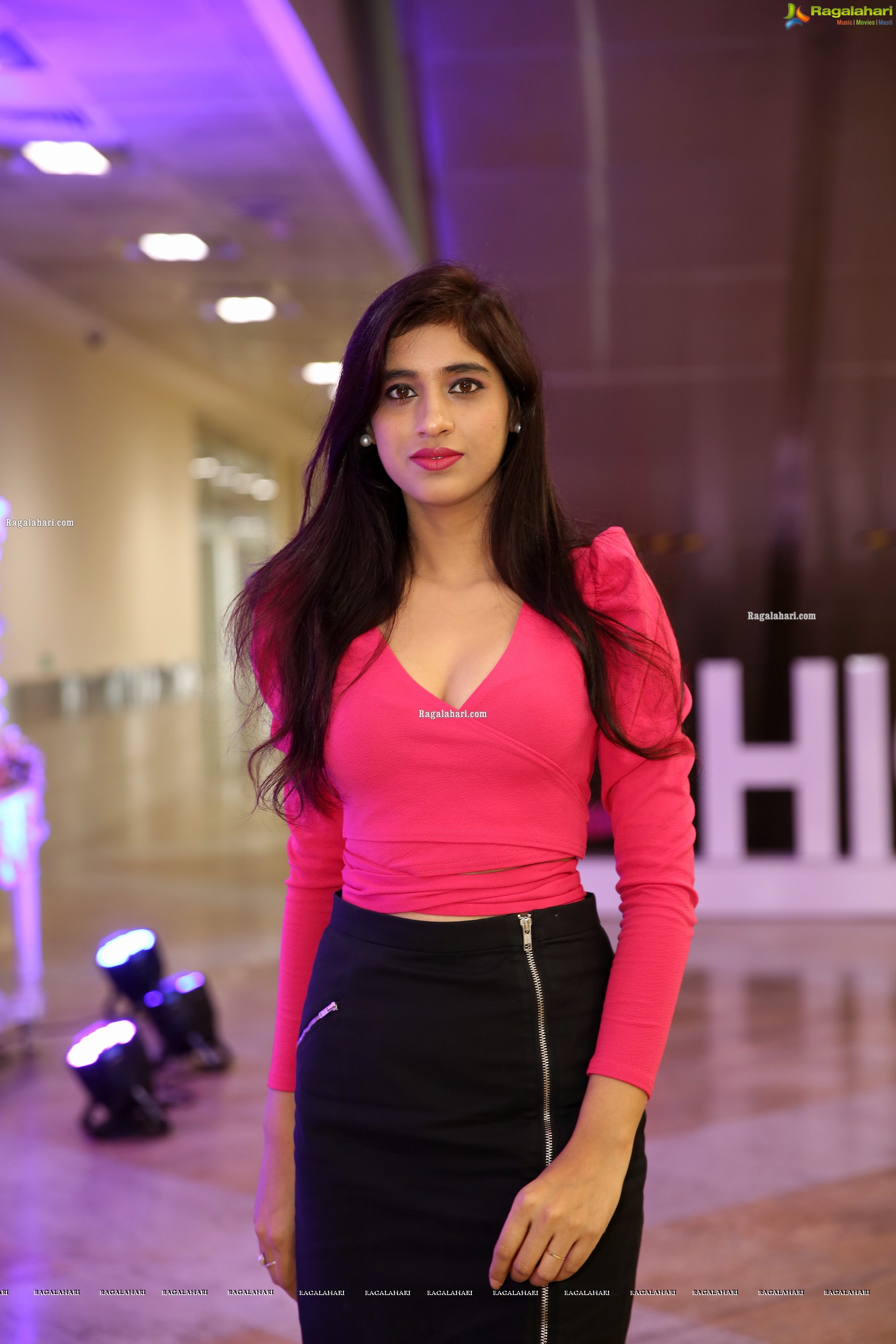 Naziya Khan at Hi Life Biggest Fashion & Lifestyle Exhibition, HD Gallery