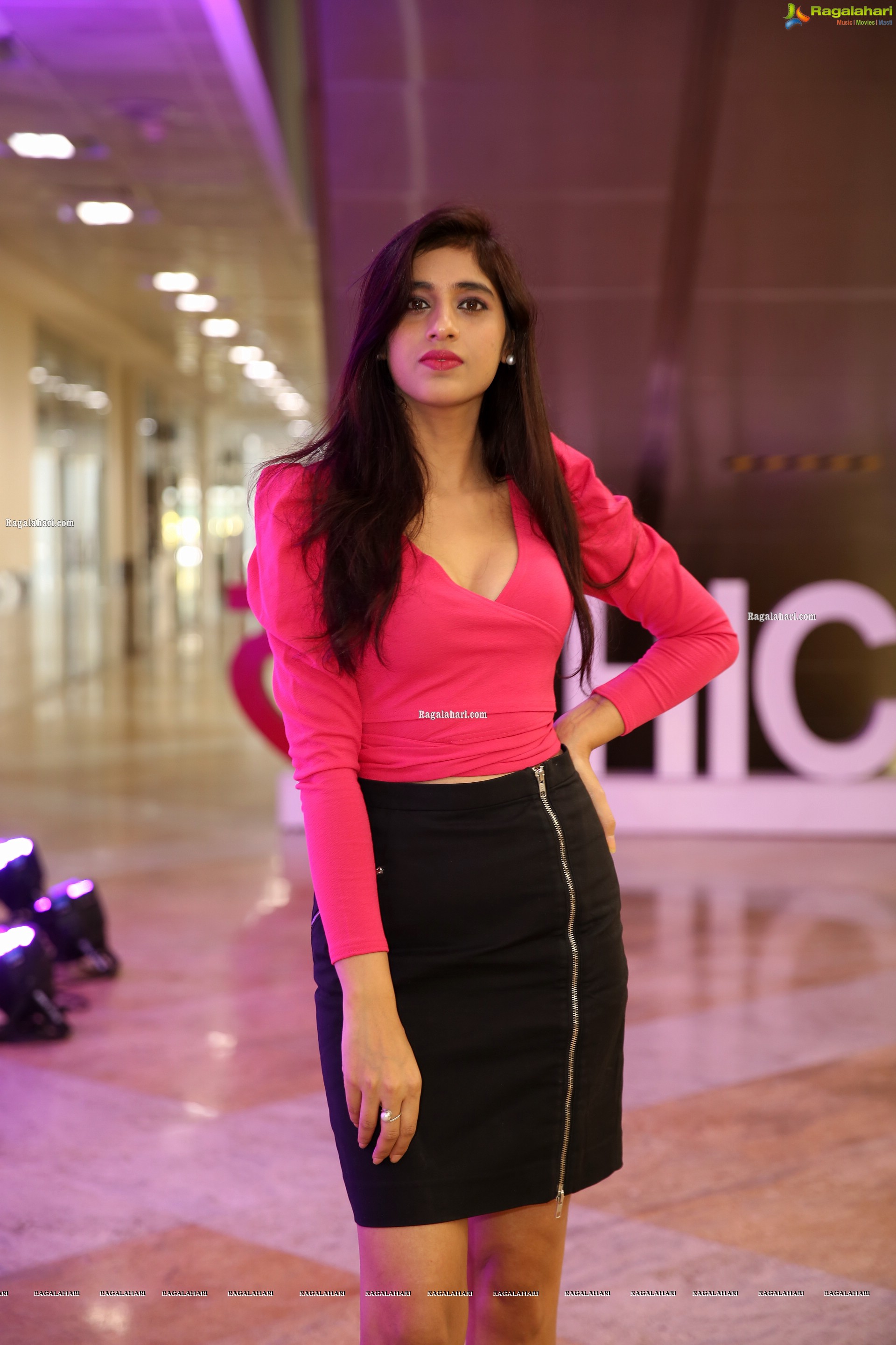 Naziya Khan at Hi Life Biggest Fashion & Lifestyle Exhibition, HD Gallery