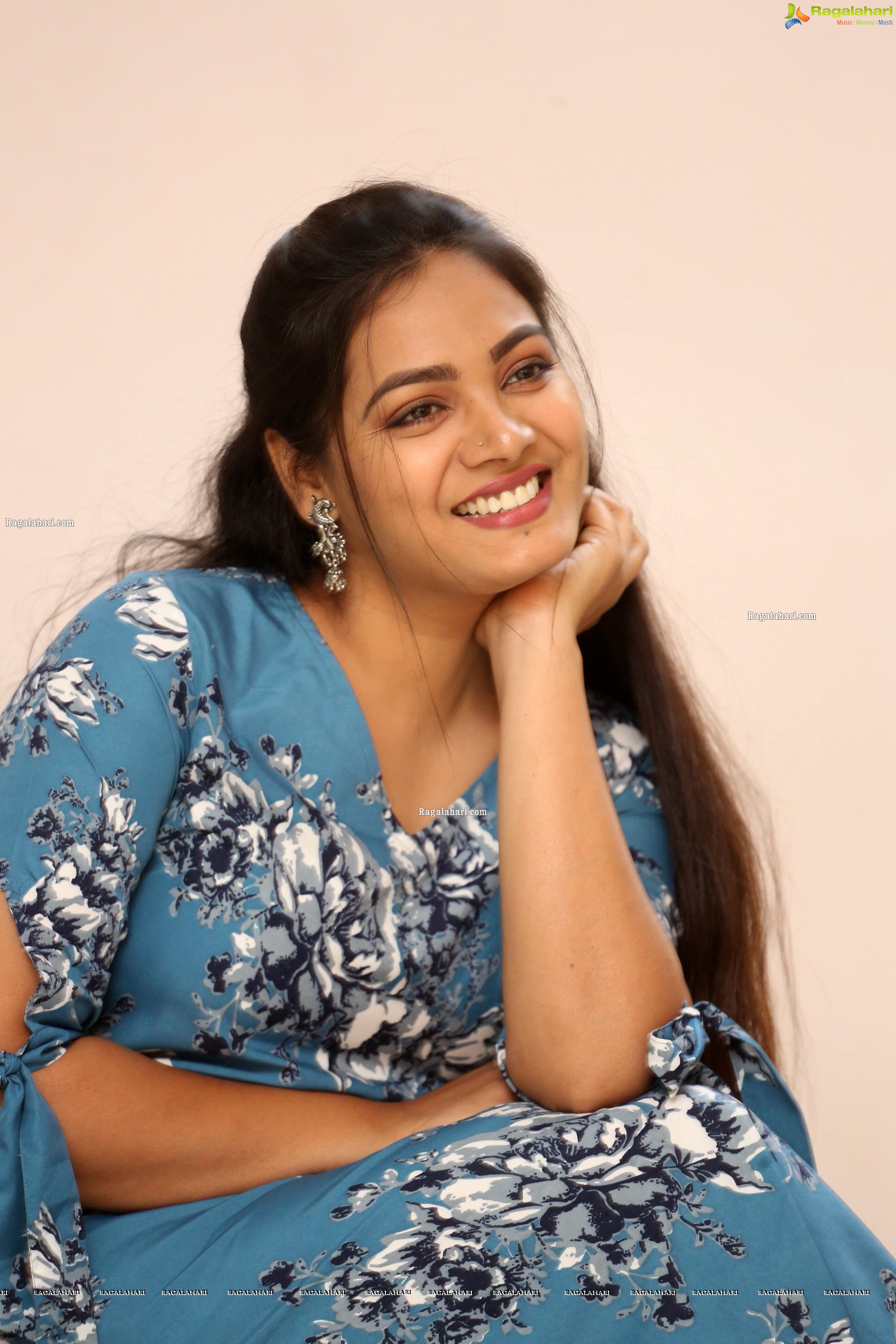 Avanthika at Bomma Adhirindi-Dimma Thirigindi Press Meet, HD Gallery