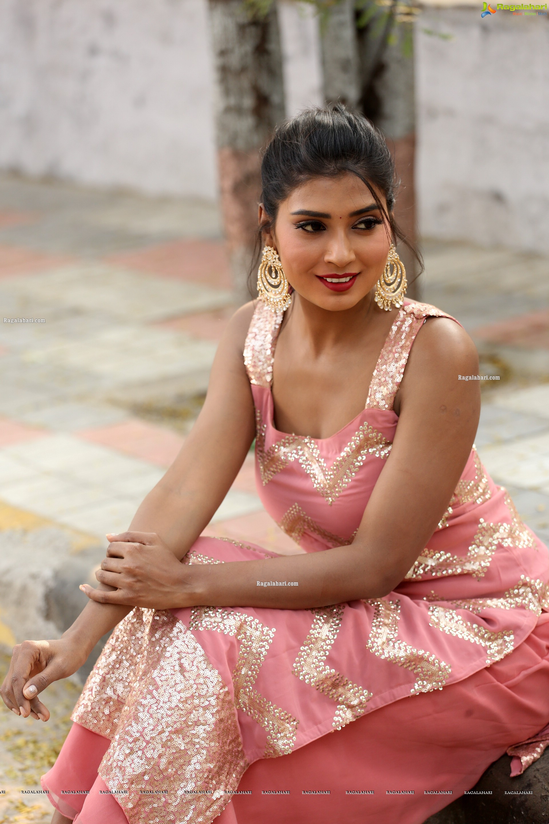 Sanjana Choudhary at Bomma Adhirindi Movie Press Meet, HD Gallery