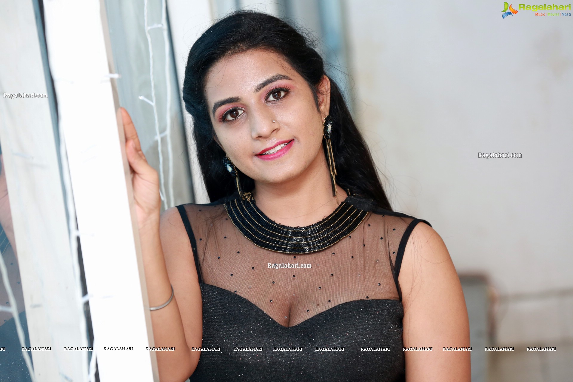 Sarleen Kaur at Beauty Conference 2021 Hyderabad Press Meet, HD Photo Gallery