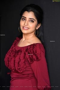Anchor Shyamala at Red Movie Trailer Launch