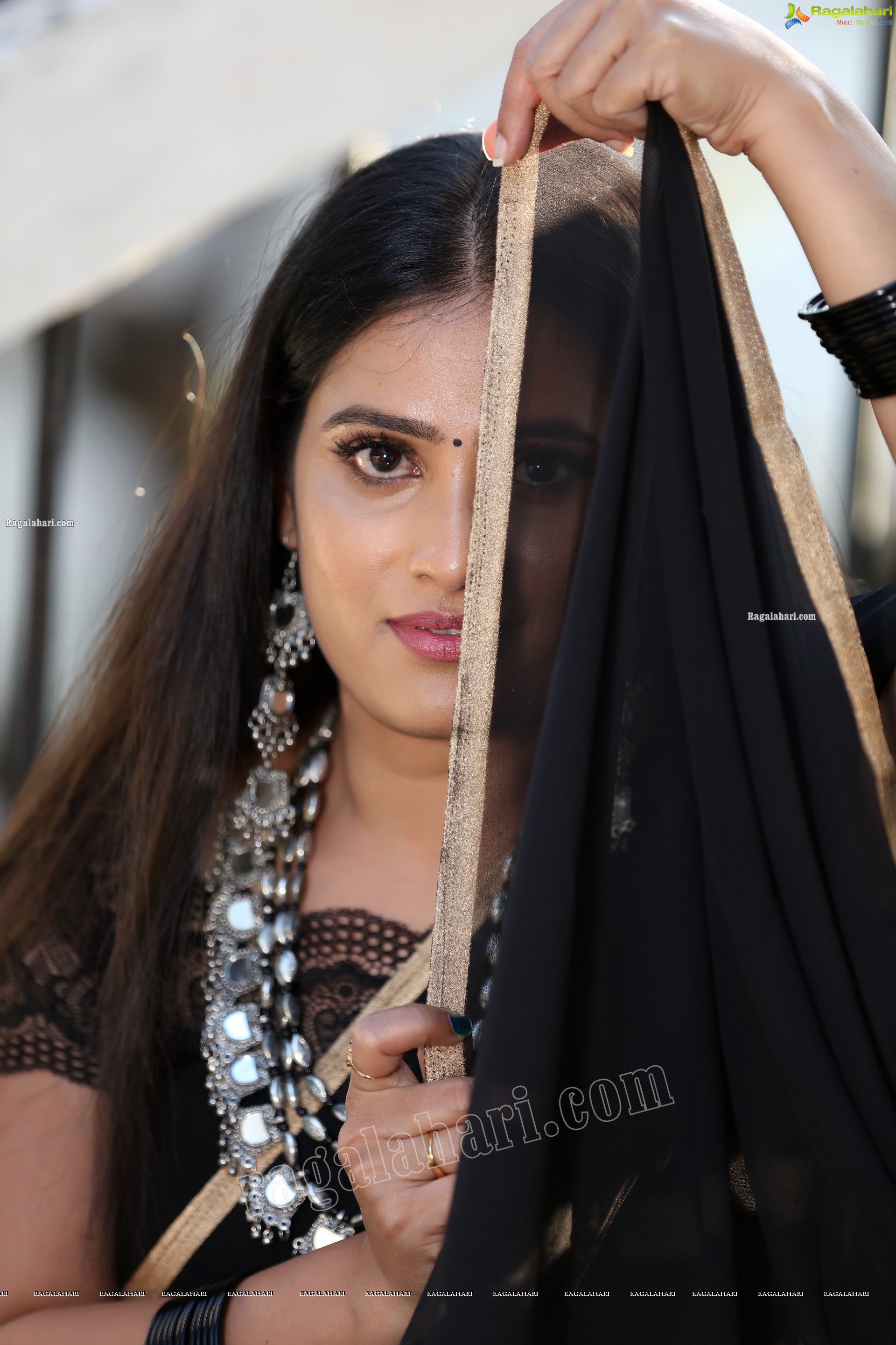 Anusha Parada in Black Saree With Gold Border, Exclusive Photo Shoot