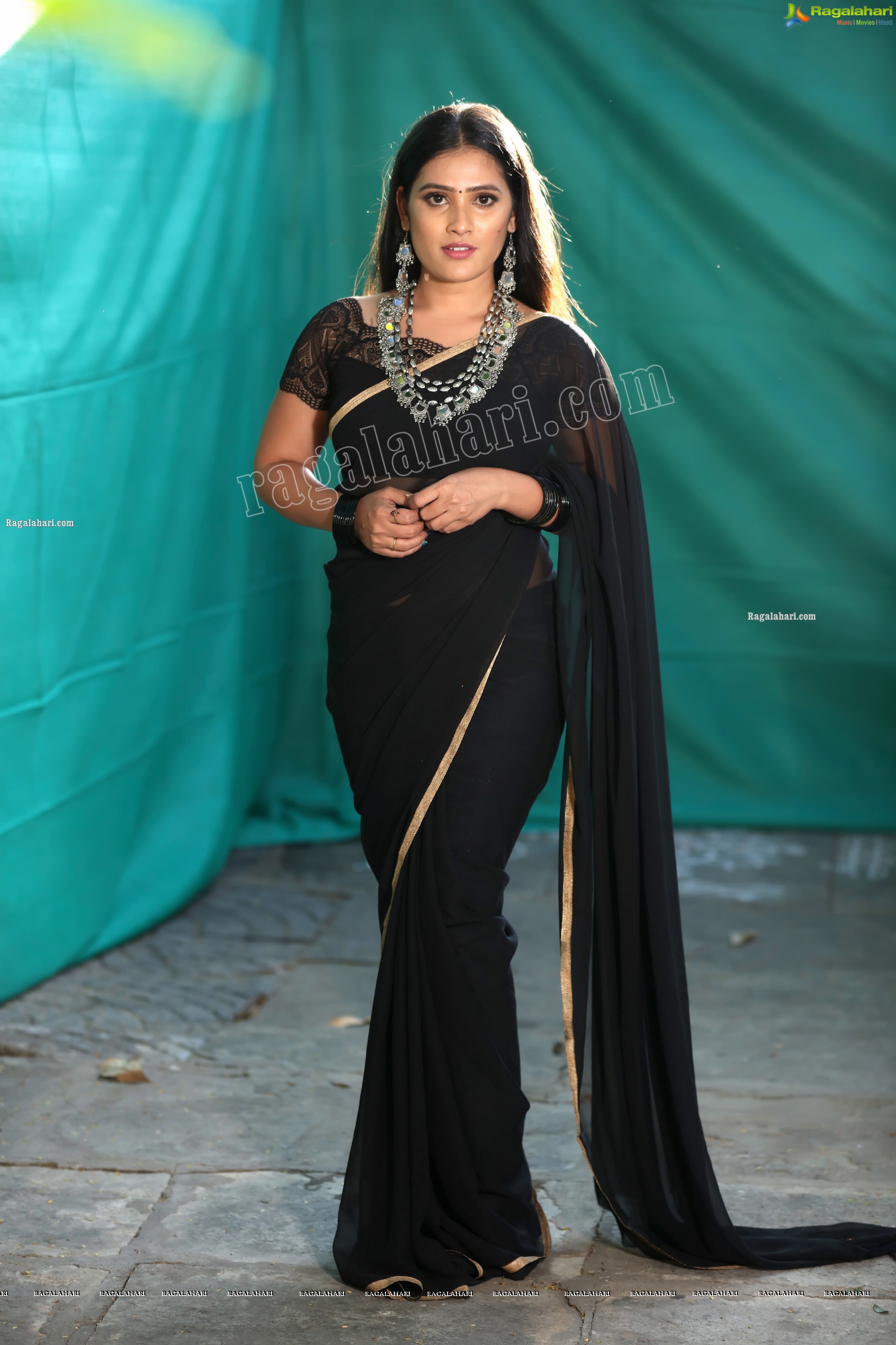 Anusha Parada in Black Saree With Gold Border, Exclusive Photo Shoot