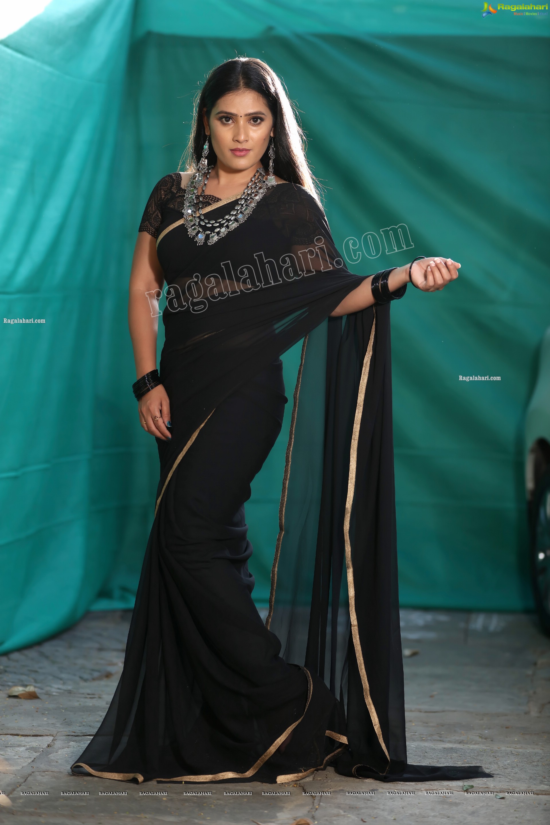 Anusha Parada in Black Saree With Gold Border, Exclusive Photo Shoot