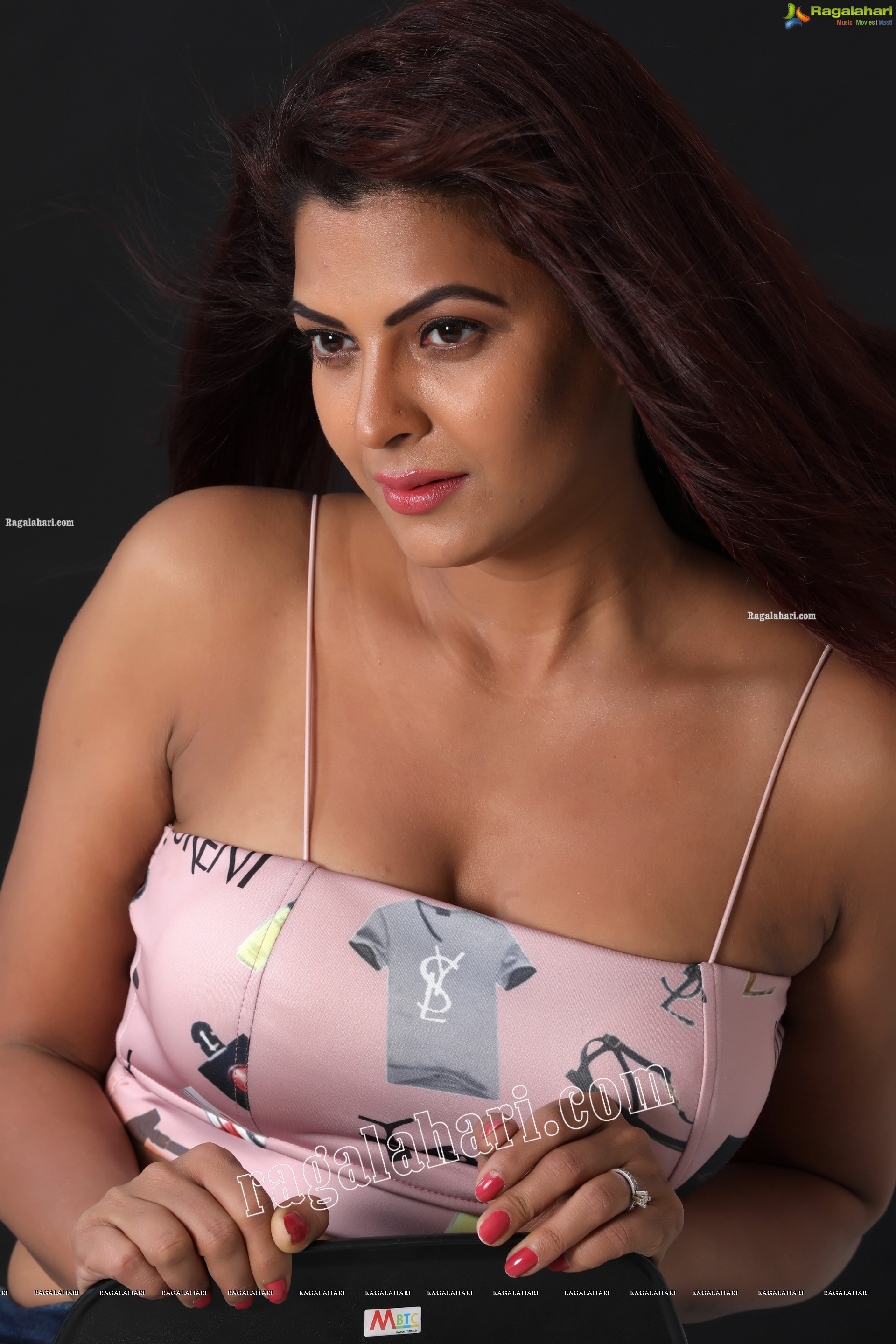 Kashish Singh In Spaghetti Strap Crop Top and Jeans, Exclusive Photo Shoot