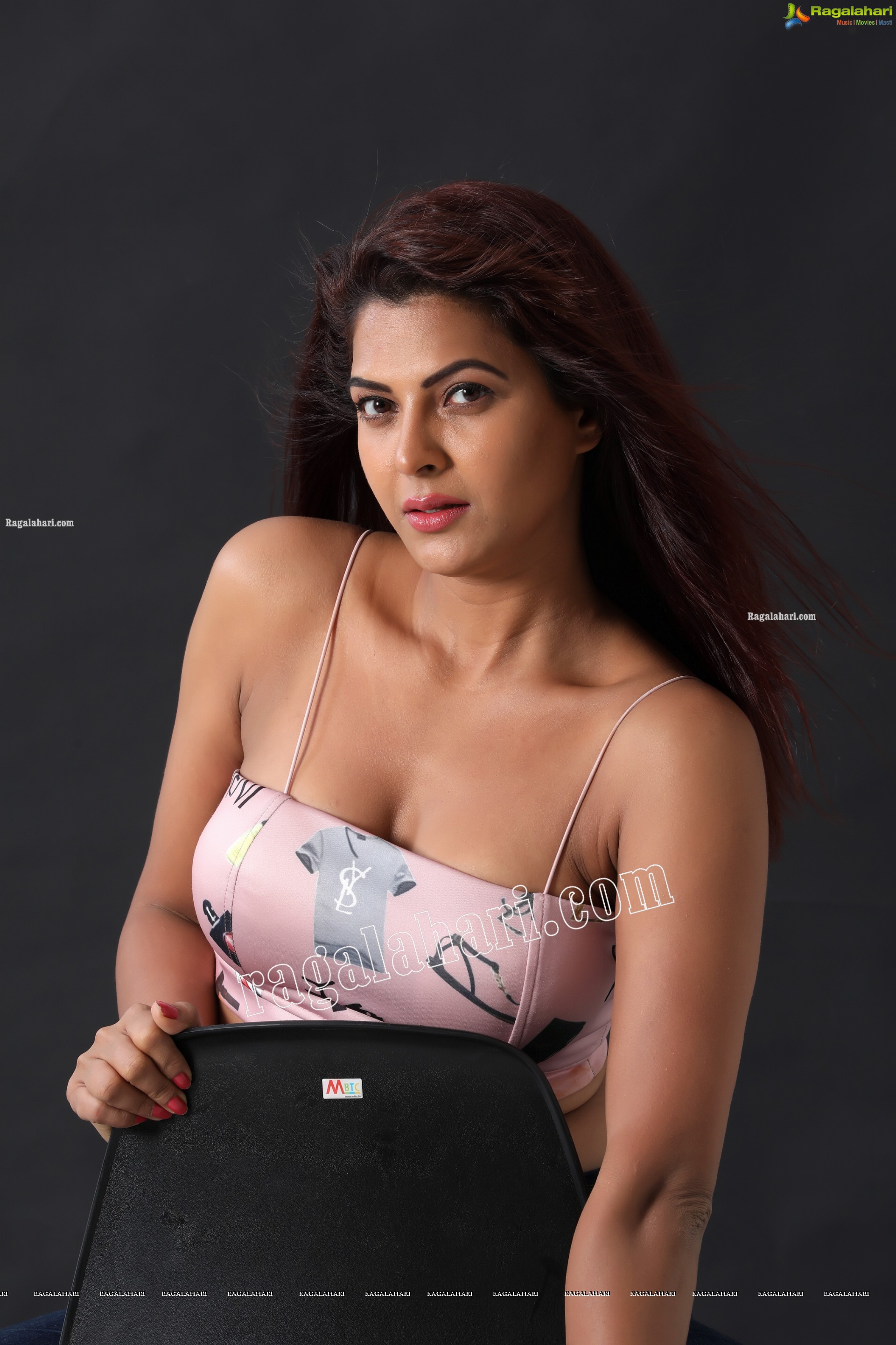 Kashish Singh In Spaghetti Strap Crop Top and Jeans, Exclusive Photo Shoot