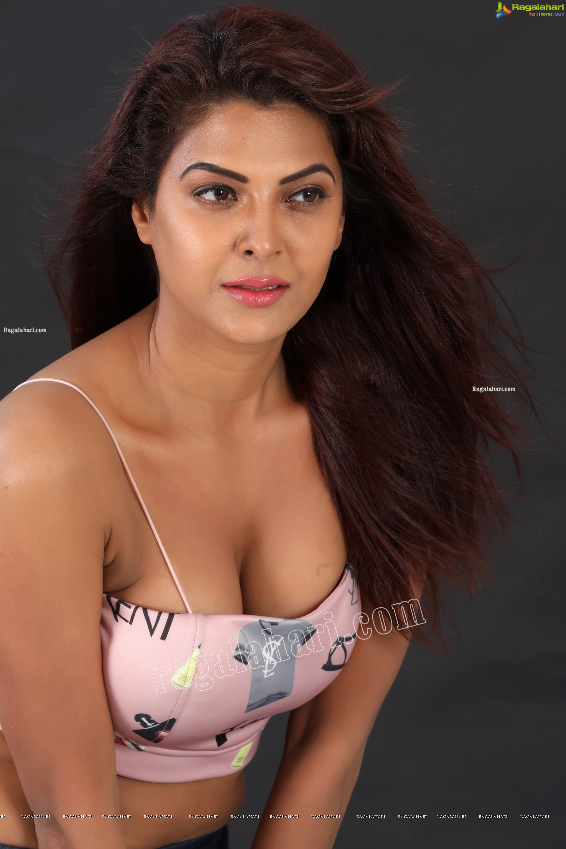Kashish Singh In Spaghetti Strap Crop Top and Jeans, Exclusive Photo Shoot