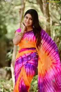 Akshatha Srinivas Poses in Saree