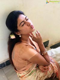 Akshatha Srinivas Poses in Saree