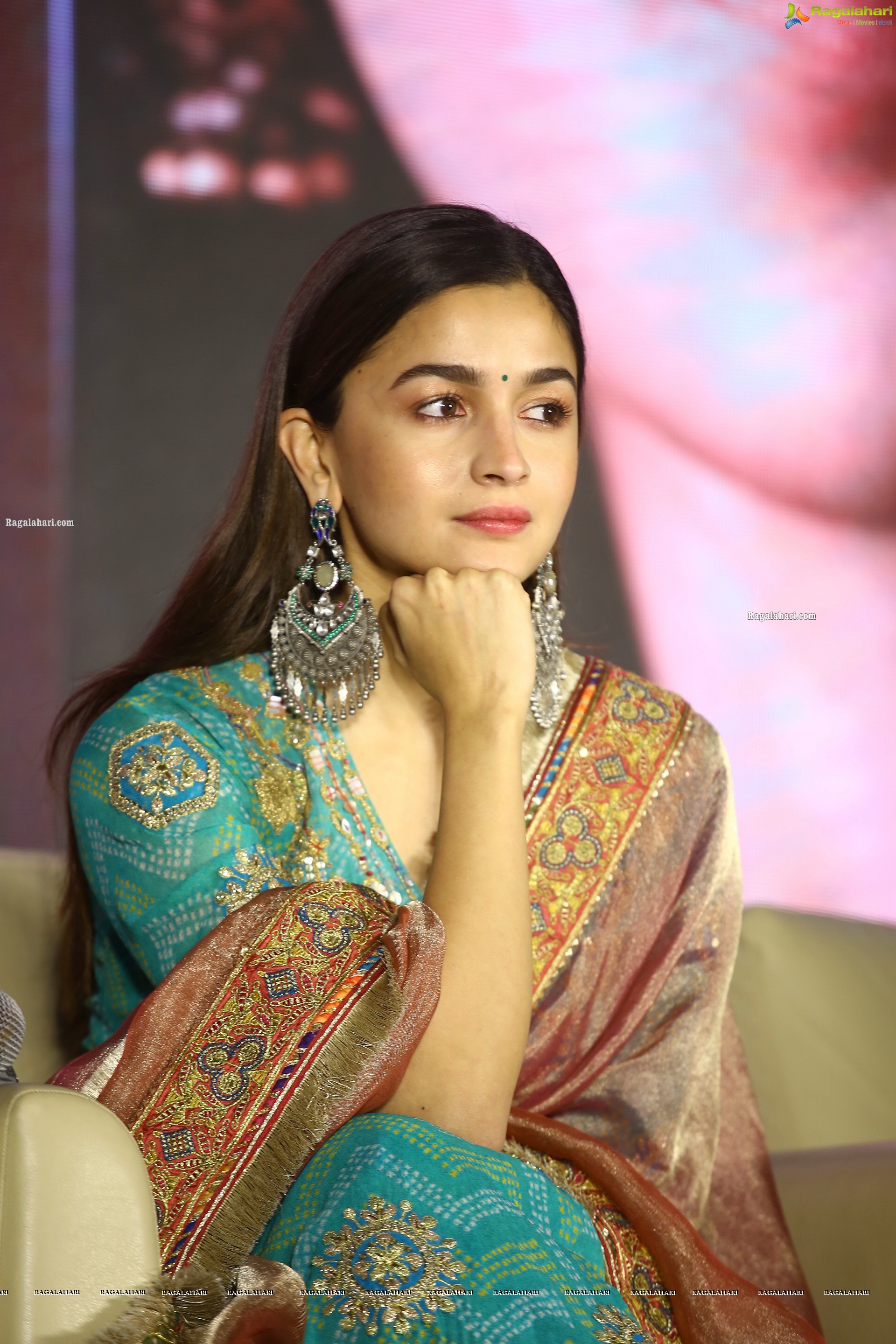 Alia Bhatt at RRR Movie Press Meet, HD Photo Gallery