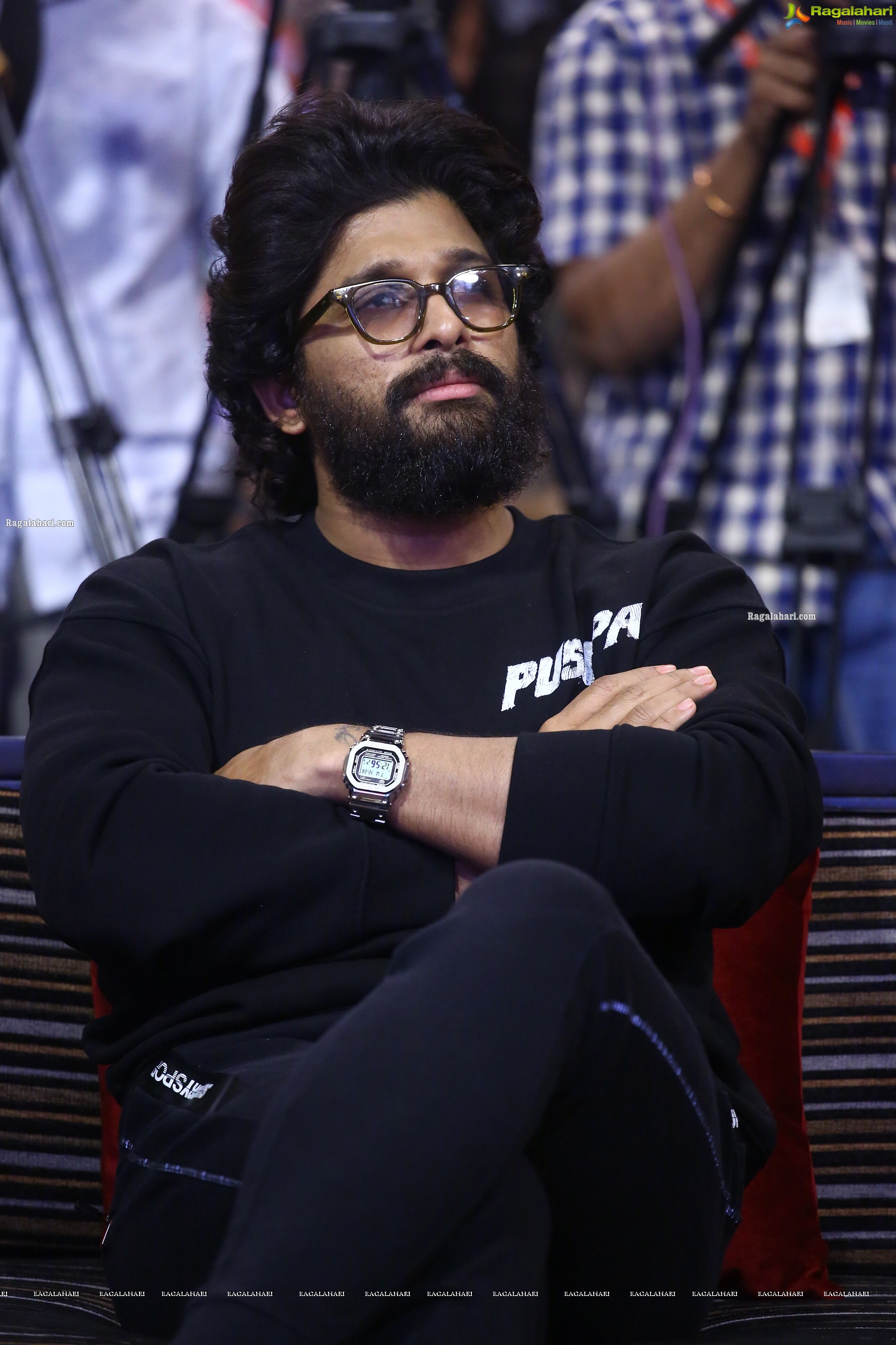 Allu Arjun at Pushpa Movie Team Massive Thanks Meet, HD Photo Gallery