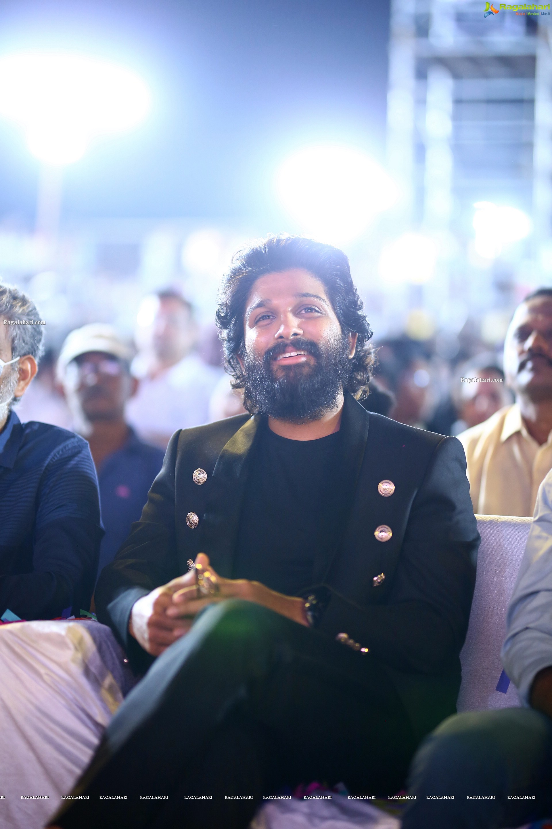 Allu Arjun at Pushpa Movie Pre-Release Event, HD Photo Gallery