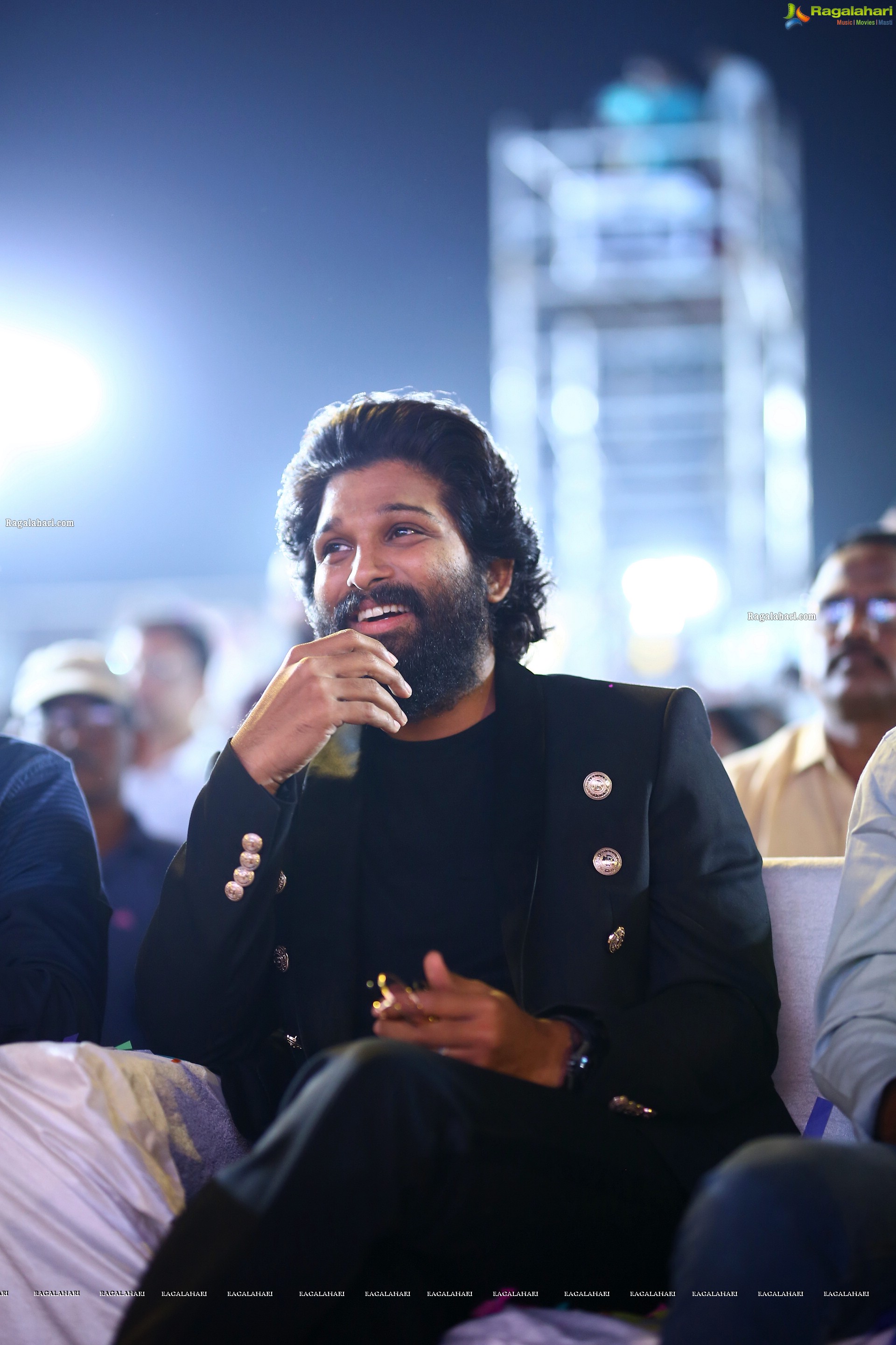 Allu Arjun at Pushpa Movie Pre-Release Event, HD Photo Gallery