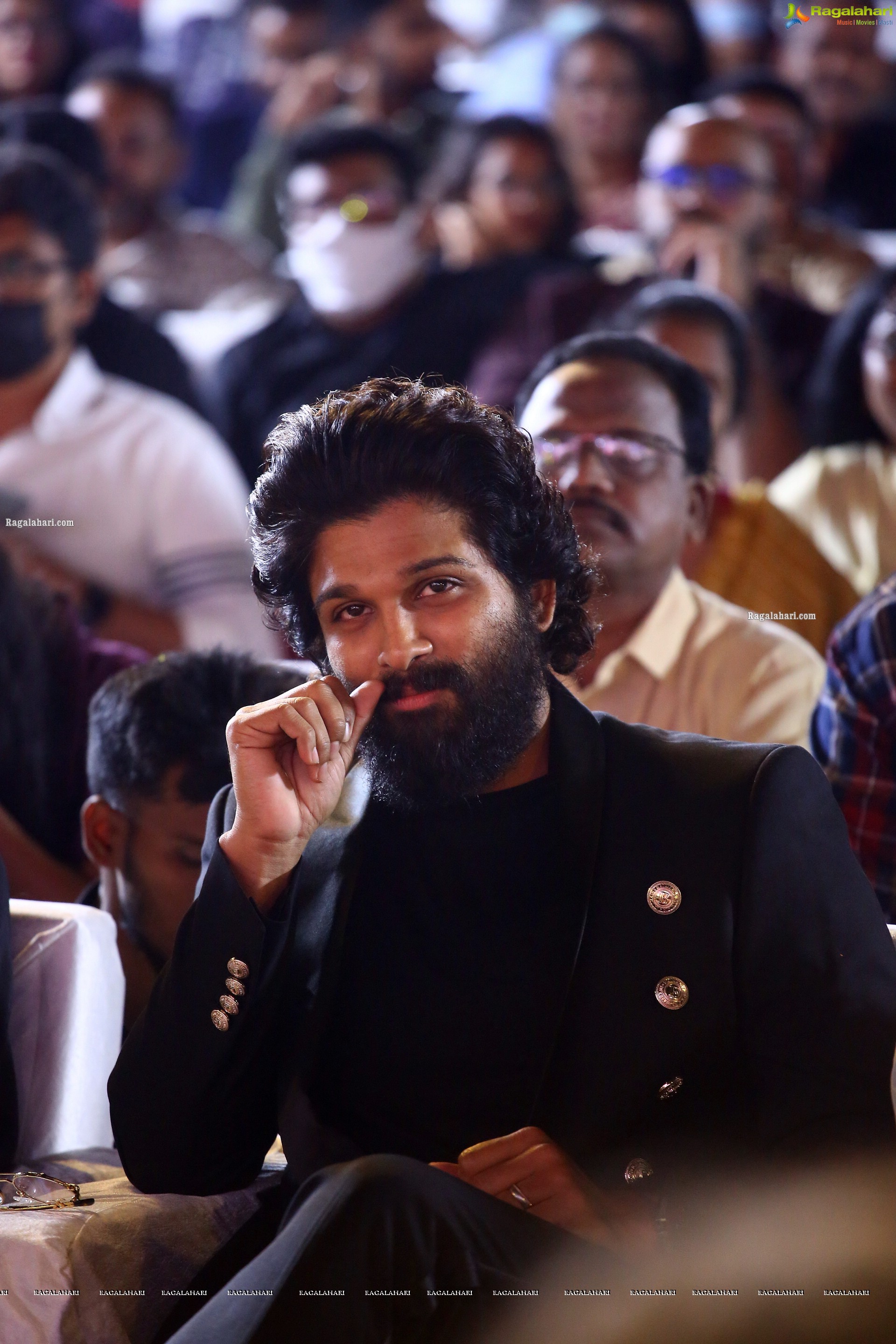 Allu Arjun at Pushpa Movie Pre-Release Event, HD Photo Gallery