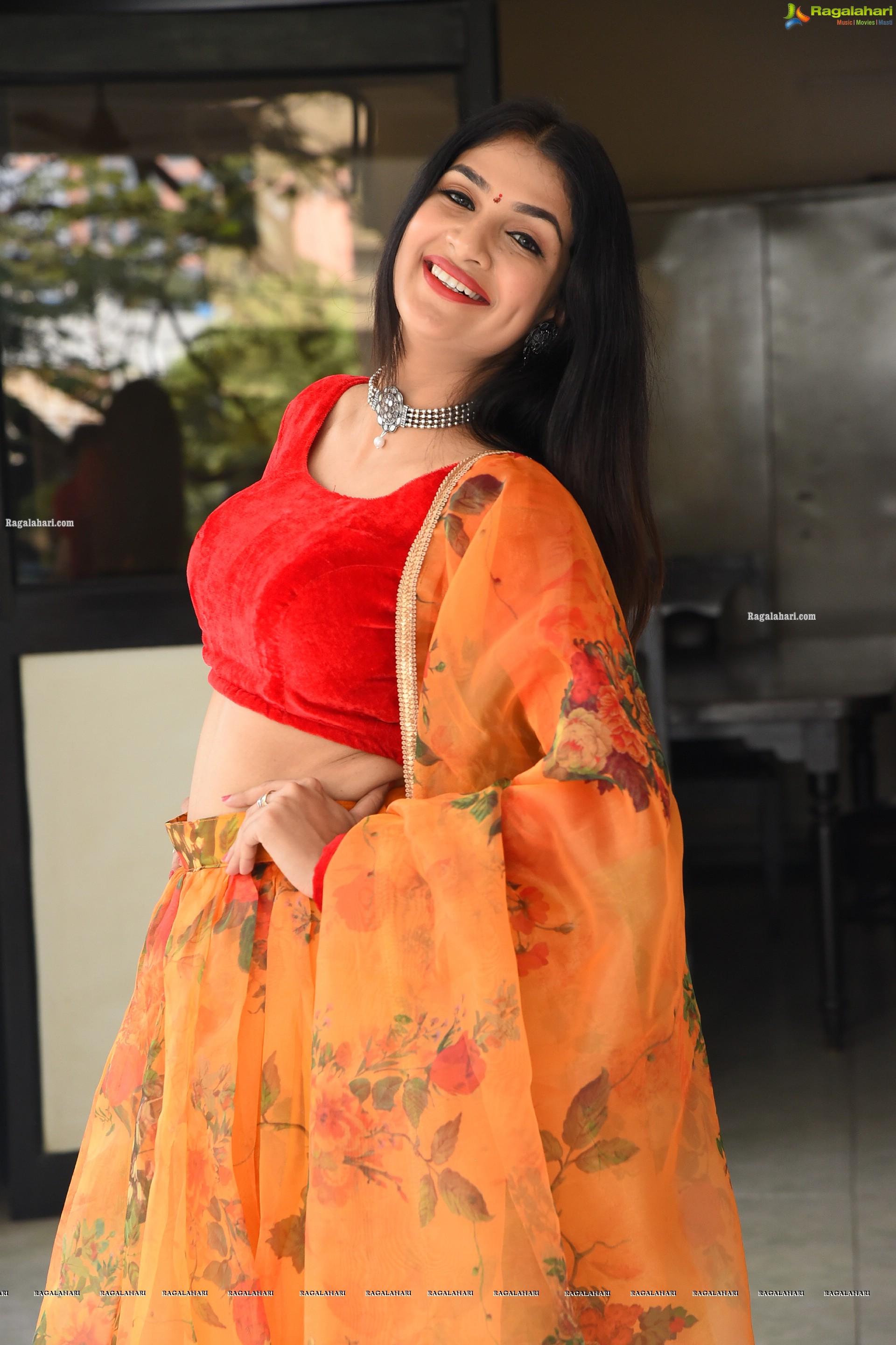 Anita Shinde at Dil Tho Pagal Hai Movie Opening, HD Photos Gallery