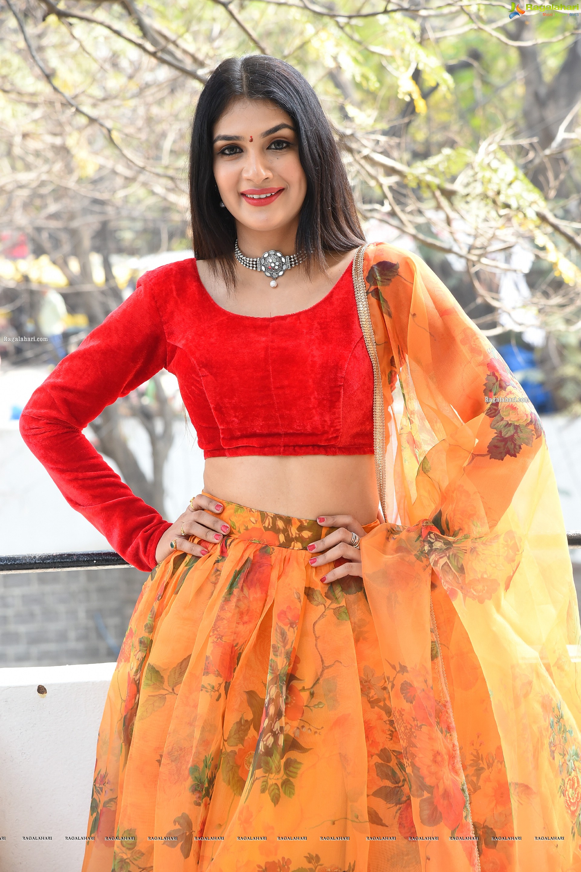 Anita Shinde at Dil Tho Pagal Hai Movie Opening, HD Photos Gallery