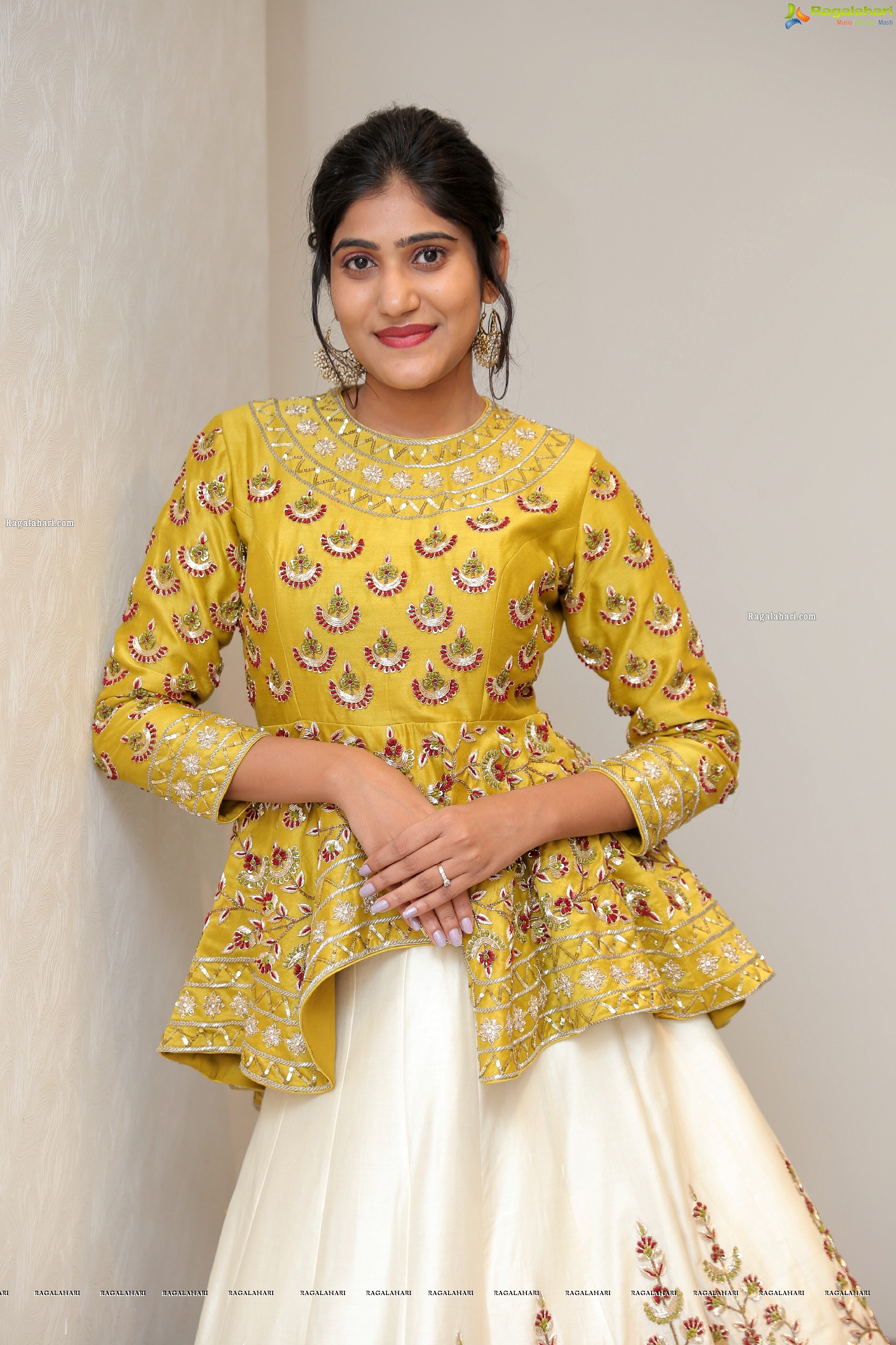 Bindu Nuthakiy Latest Photoshoot Stills, HD Photo Gallery