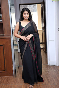 Divya Narne Beautiful Stills in Black Saree