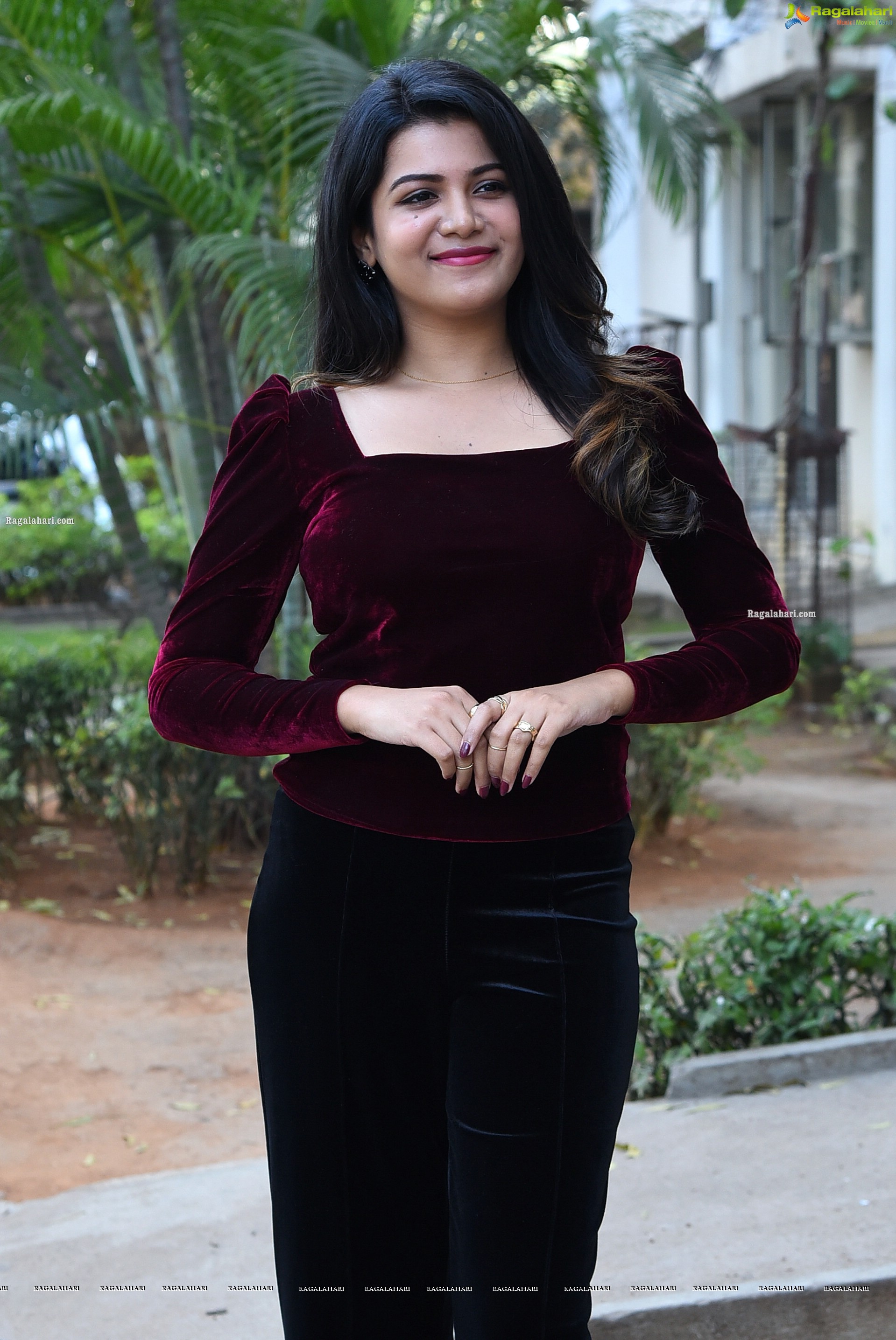 Goldie Nissy at Mahanatulu Movie First Look Launch, HD Photo Gallery