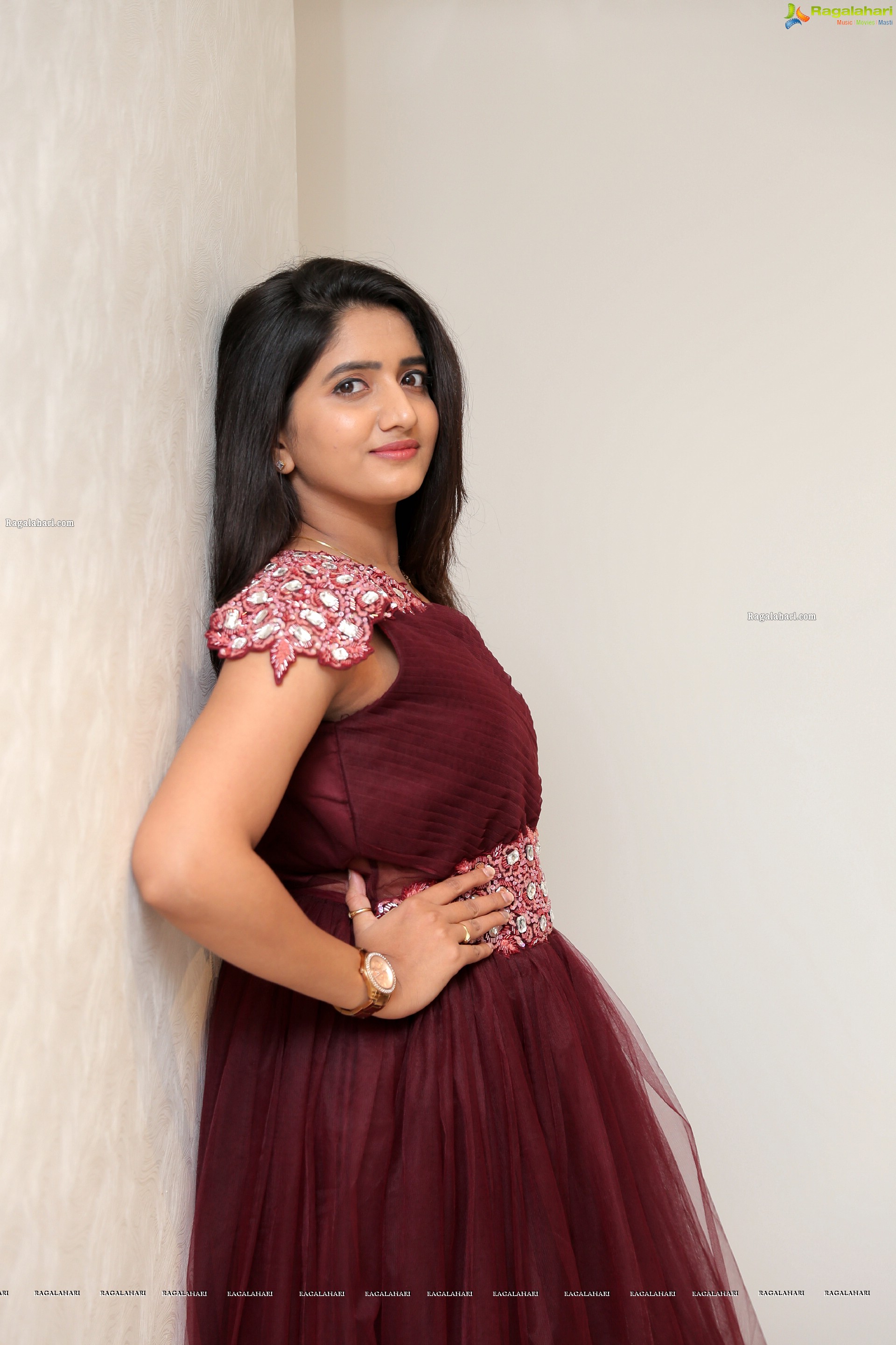 Priya Murthy Latest Photoshoot Stills, HD Photo Gallery