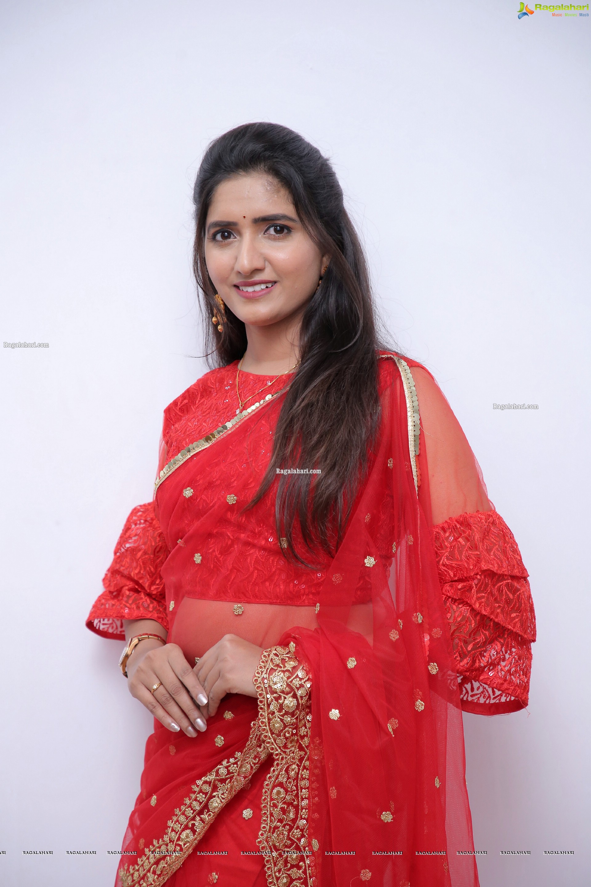 Priya Murthy Stills in Red Saree, HD Photo Gallery