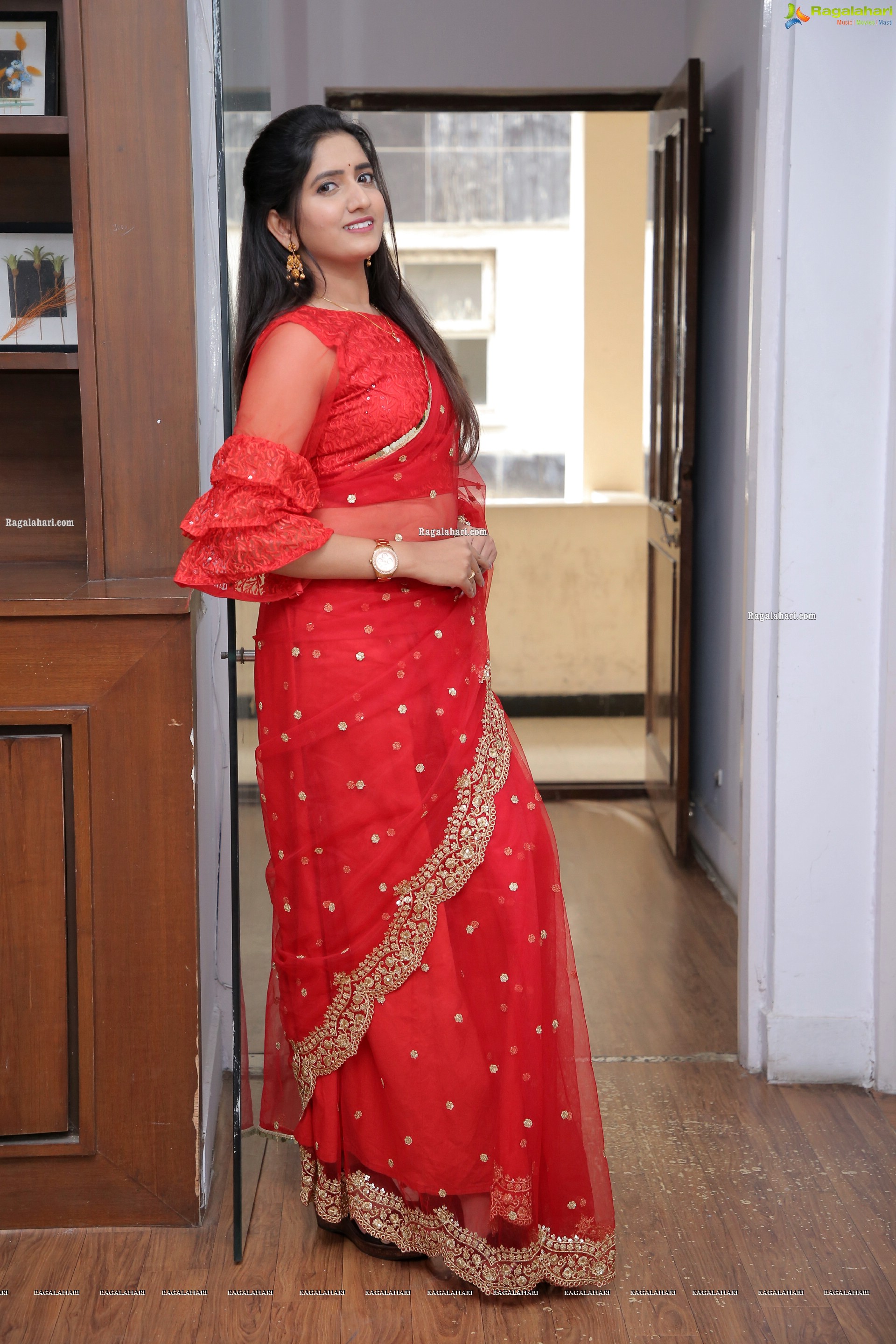 Priya Murthy Stills in Red Saree, HD Photo Gallery