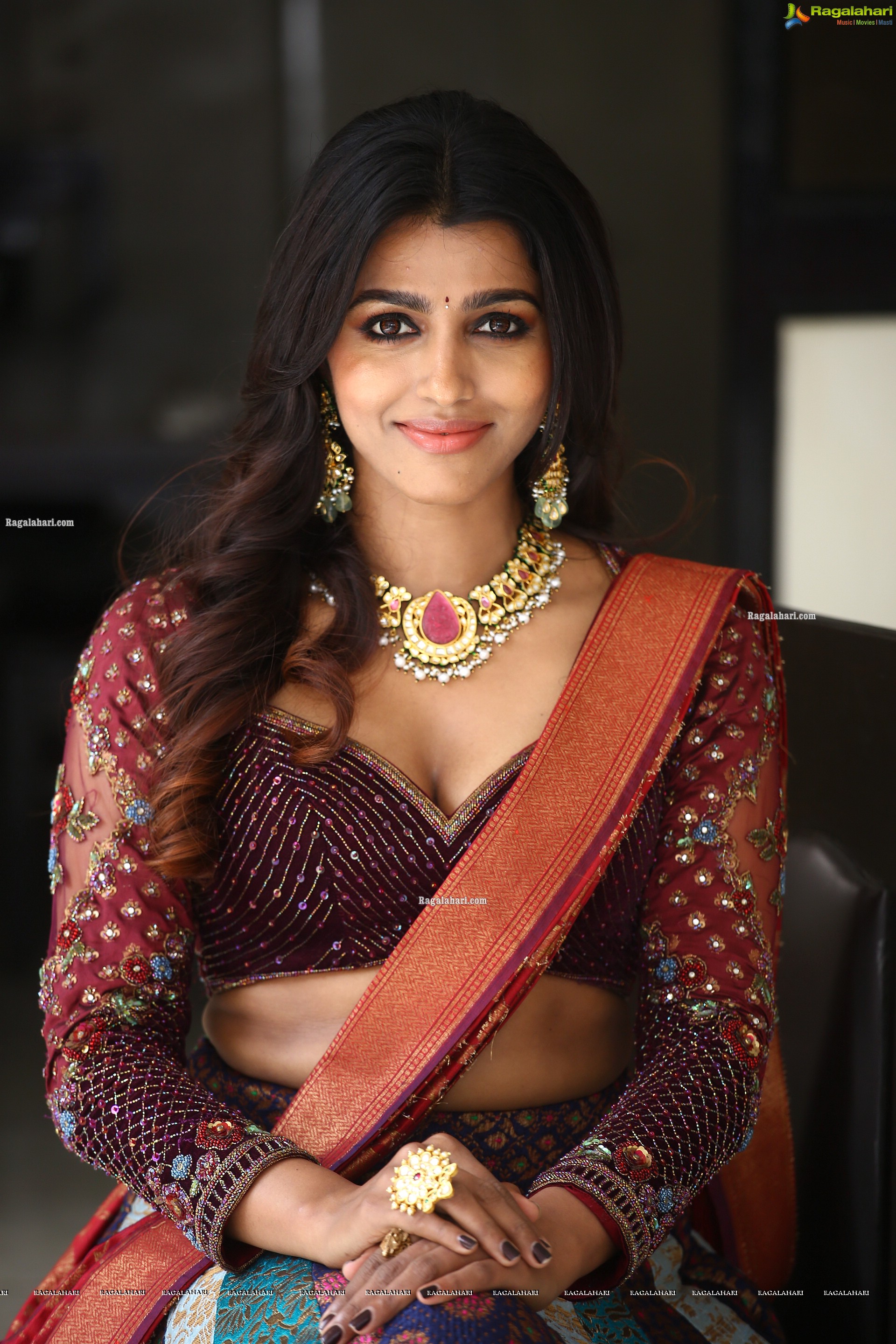 Sai Dhanshika at Shikaru Movie Press Meet, HD Photo Gallery