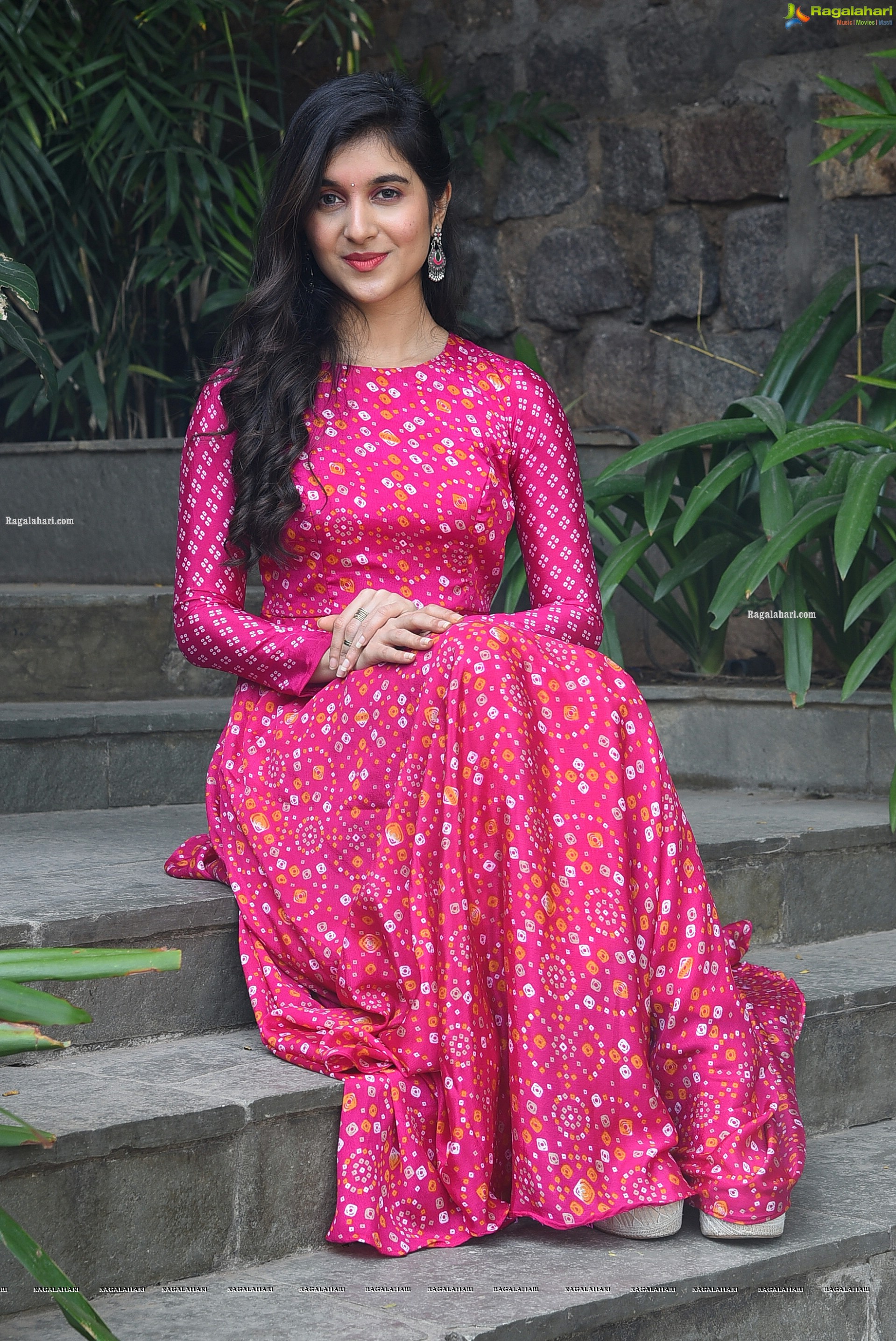 Sanjana Sarathy at Sarasalu Chalu Movie Opening, HD Photo Gallery