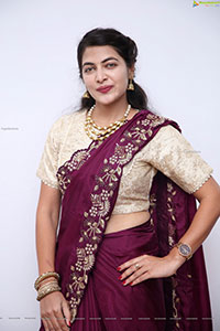 Supraja Reddy Latest Stills in Saree