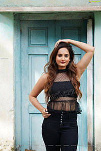 Dhriti Patel in All Black Outfit