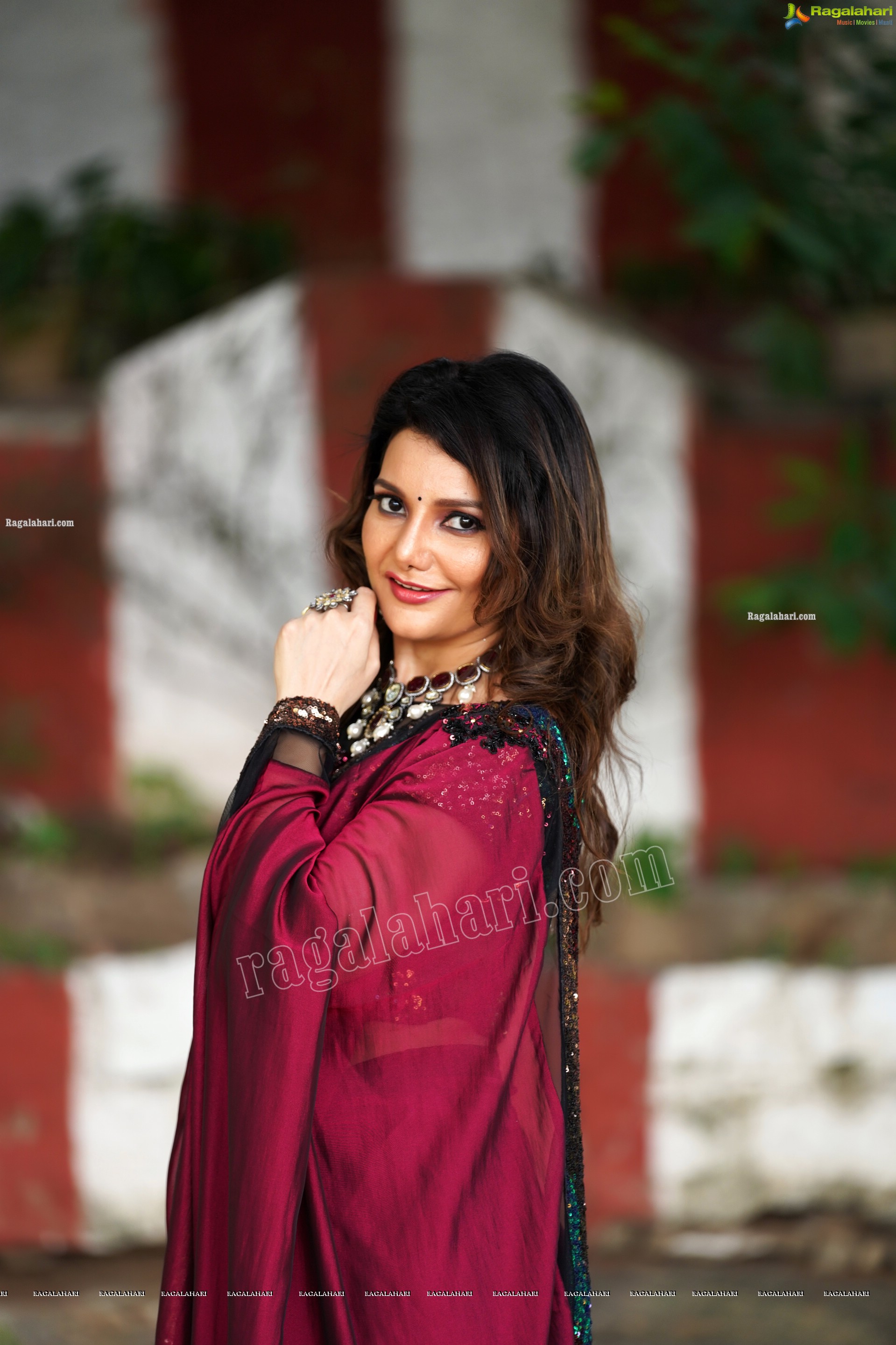 Nisha Singh Rajput in Dark Pink Saree, Exclusive Photoshoot