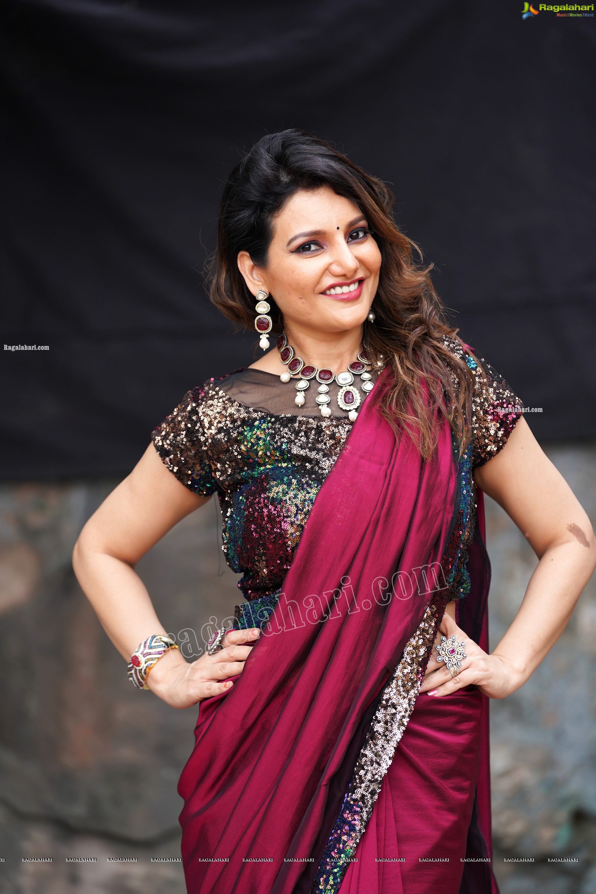 Nisha Singh Rajput in Dark Pink Saree, Exclusive Photoshoot