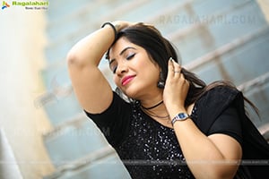 Anchor Indu at Love You Ram Teaser Launch