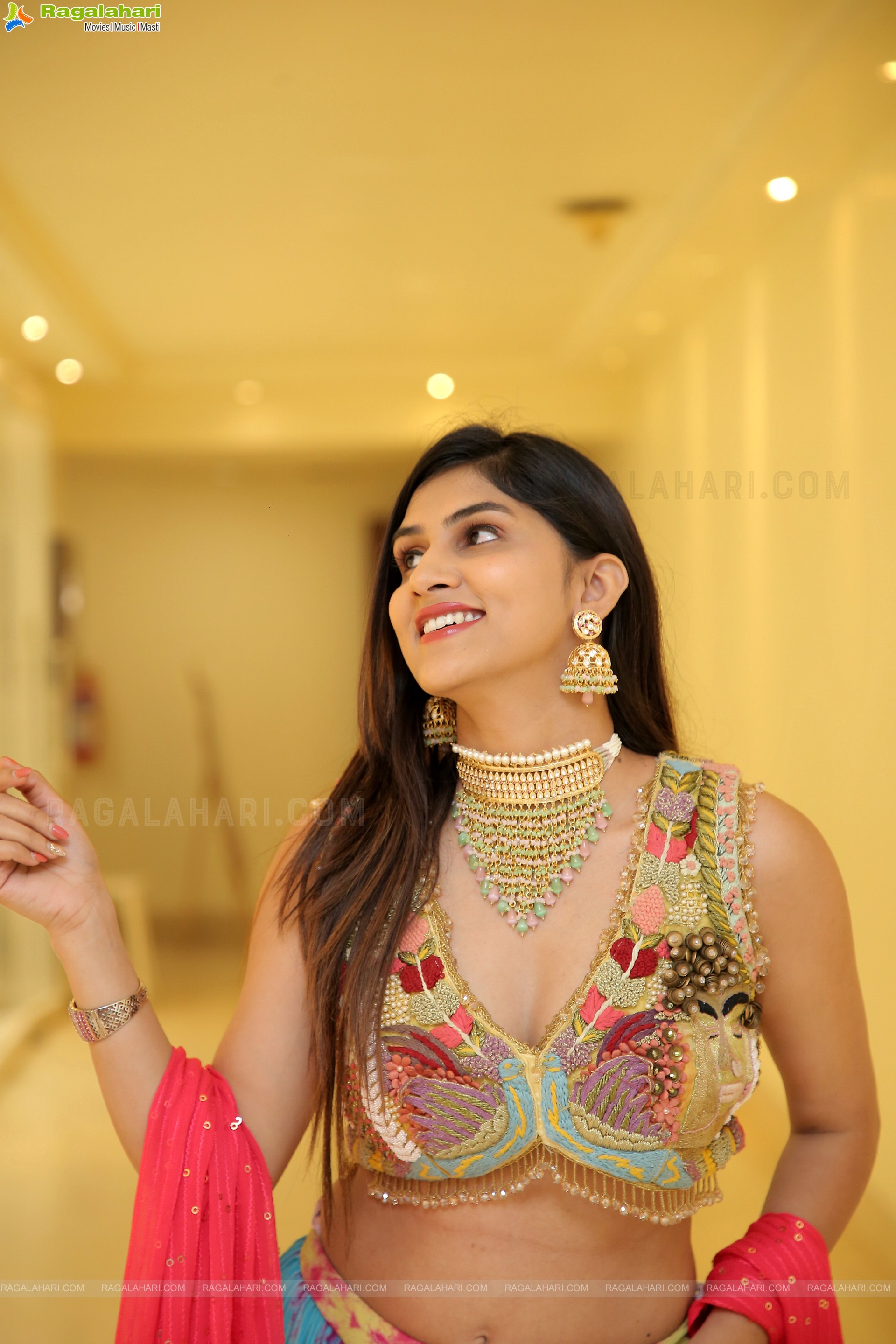 Aparna Reddy at Sutraa Exhibition Wedding Special Launch, HD Photo Gallery