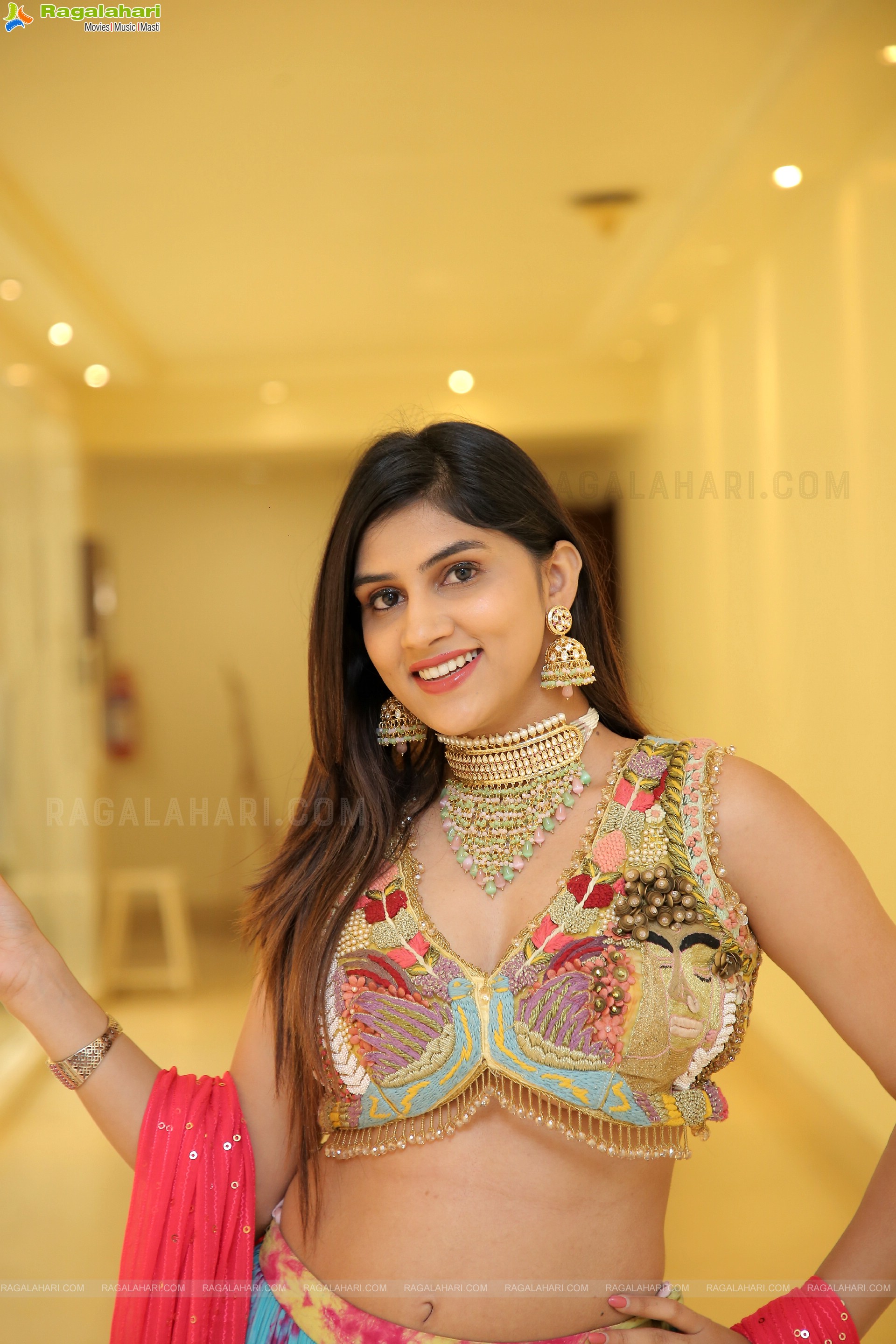 Aparna Reddy at Sutraa Exhibition Wedding Special Launch, HD Photo Gallery