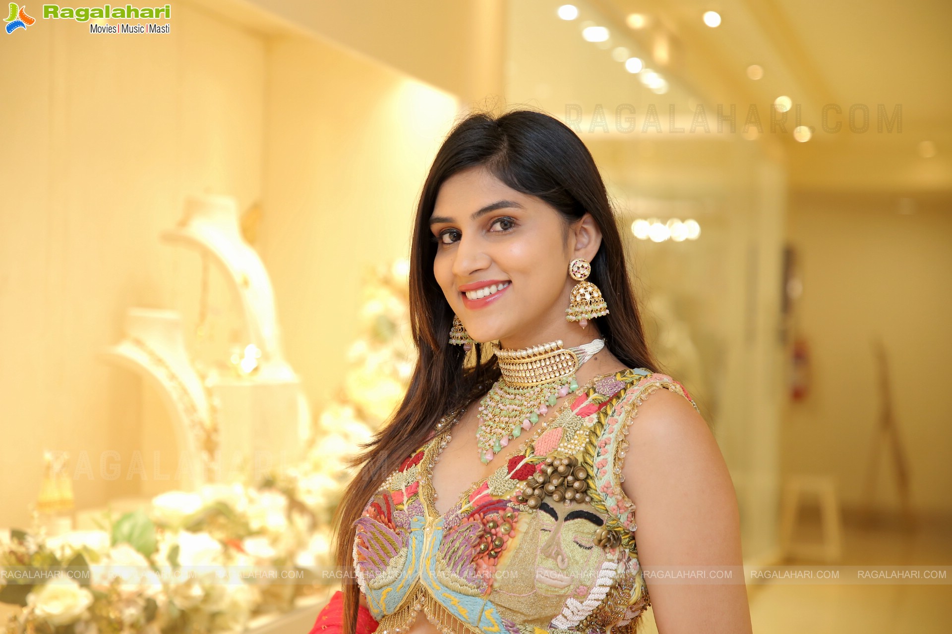 Aparna Reddy at Sutraa Exhibition Wedding Special Launch, HD Photo Gallery