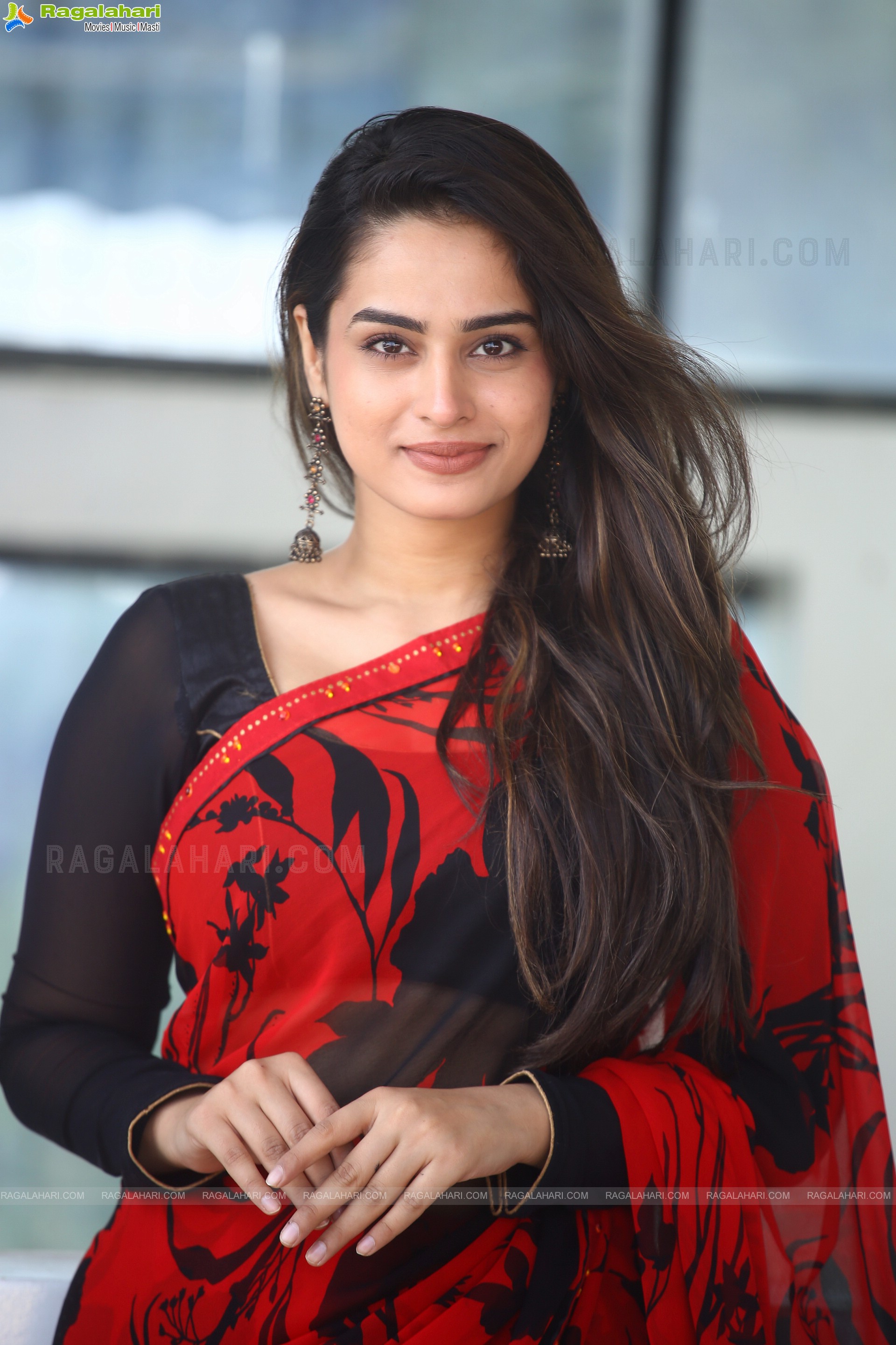 Ayesha Singh at Mukhachitram Movie Interview, HD Photo Gallery