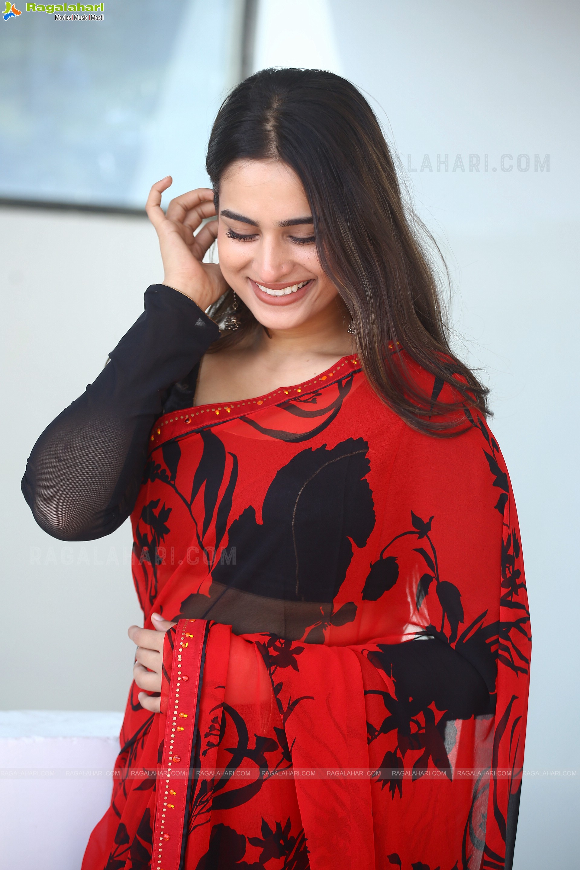 Ayesha Singh at Mukhachitram Movie Interview, HD Photo Gallery