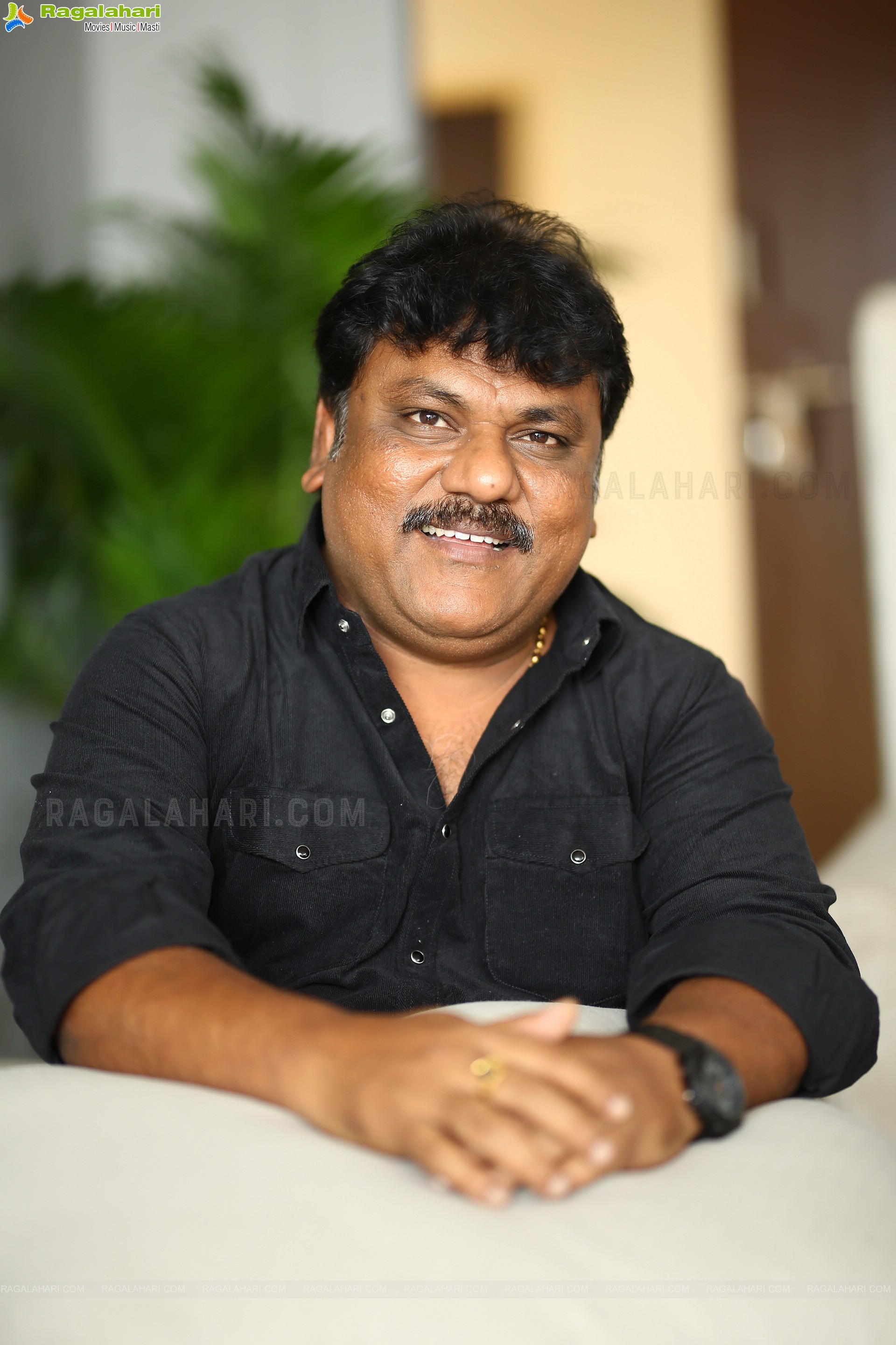 Director Trinadha Rao Nakkina at Dhamaka Movie Interview, HD Photo Gallery