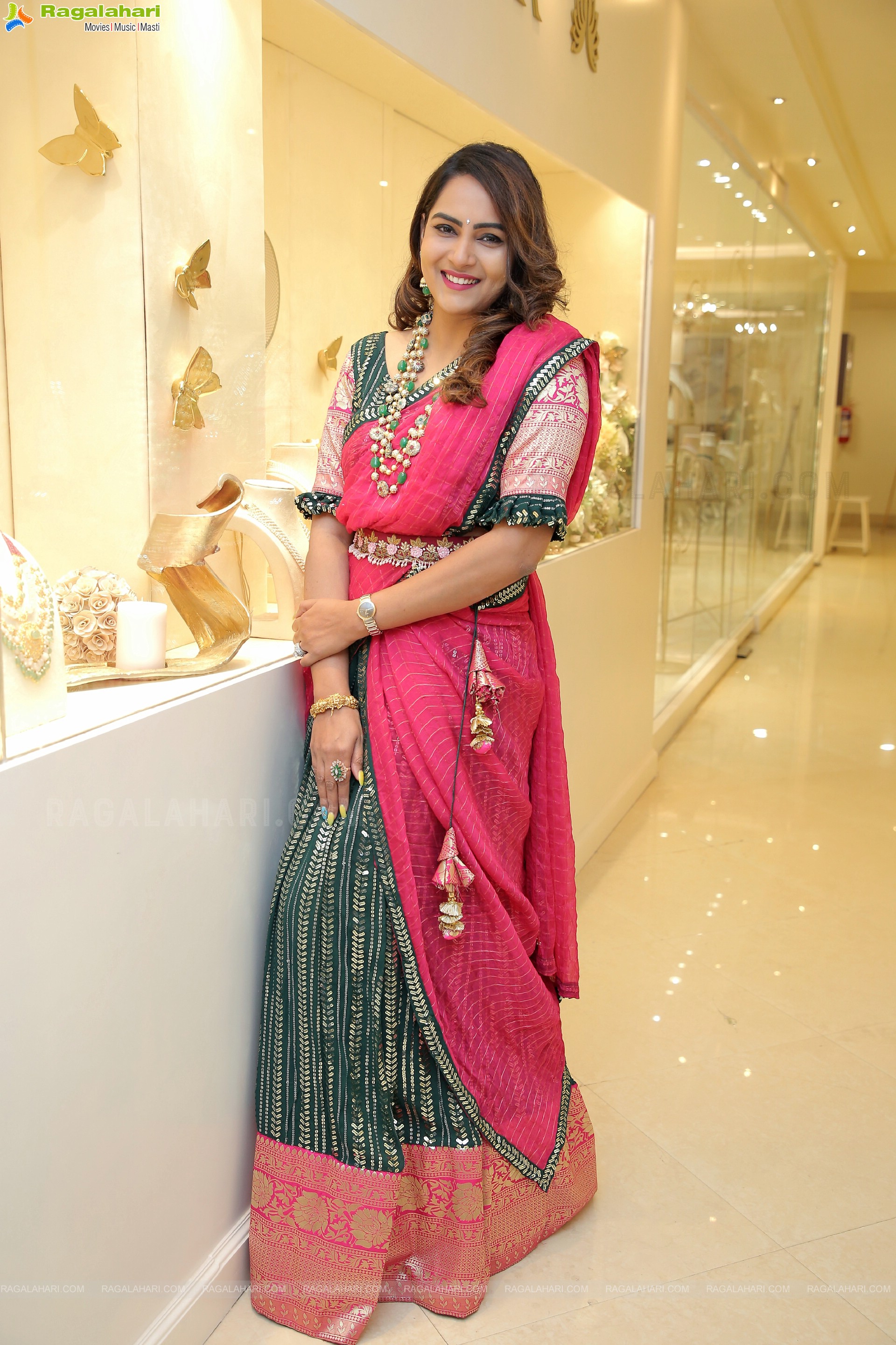 Himaja at Sutraa Exhibition Wedding Special Launch, HD Photo Gallery