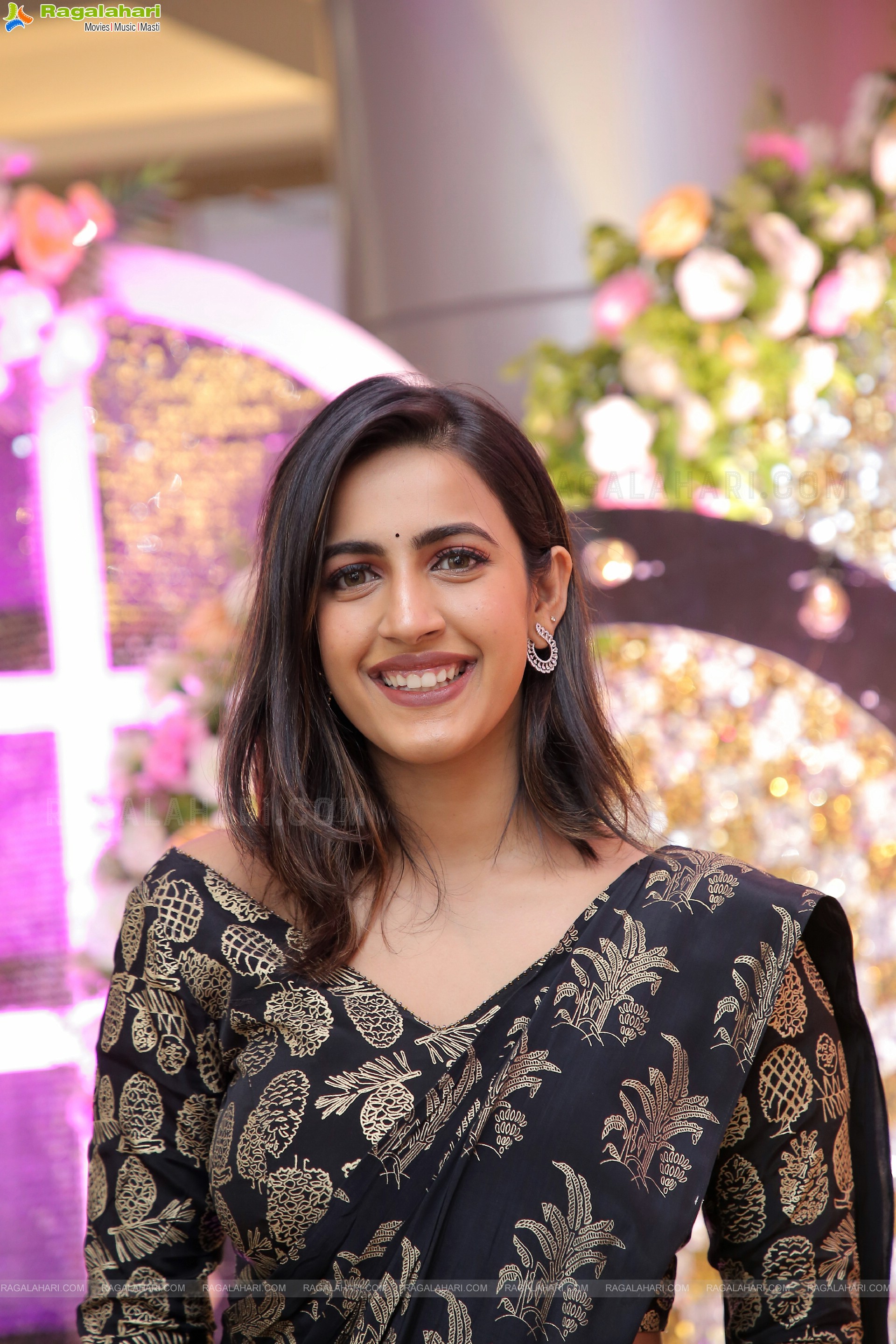 Niharika Konidela at Hi Life Exhibition December 2022 Opening, HD Photo Gallery