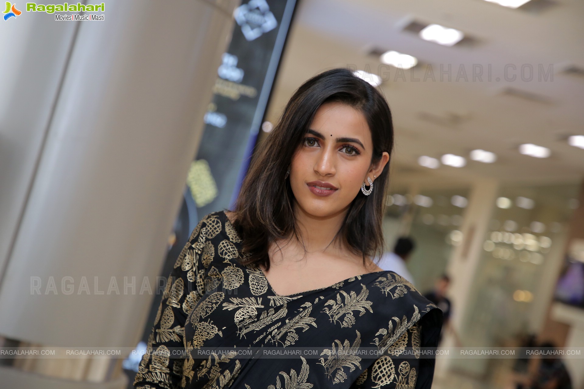 Niharika Konidela at Hi Life Exhibition December 2022 Opening, HD Photo Gallery