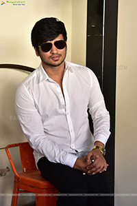 Nikhil Siddharth at 18 Pages Movie Interview