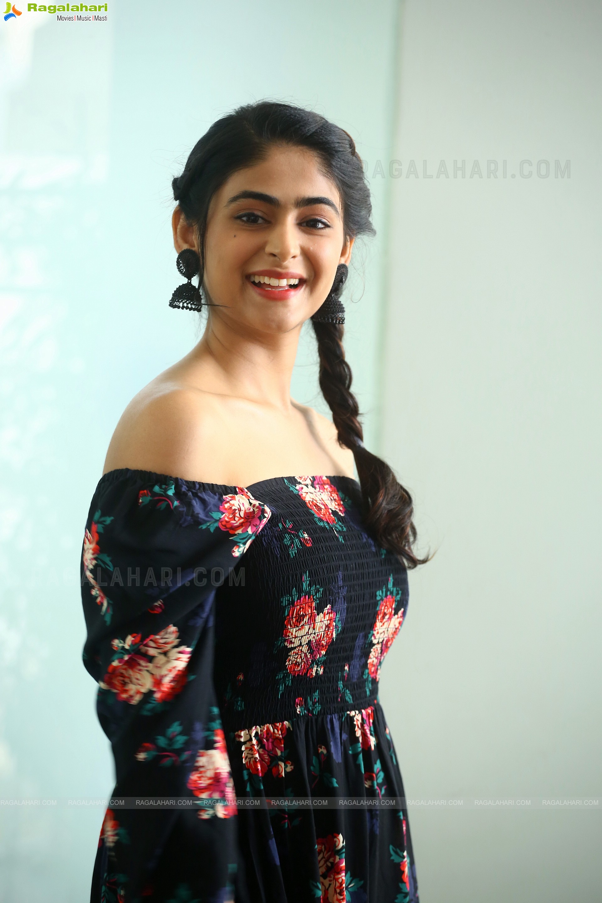 Pallak Lalwani at Aakrosham Movie Press Meet, HD Photo Gallery